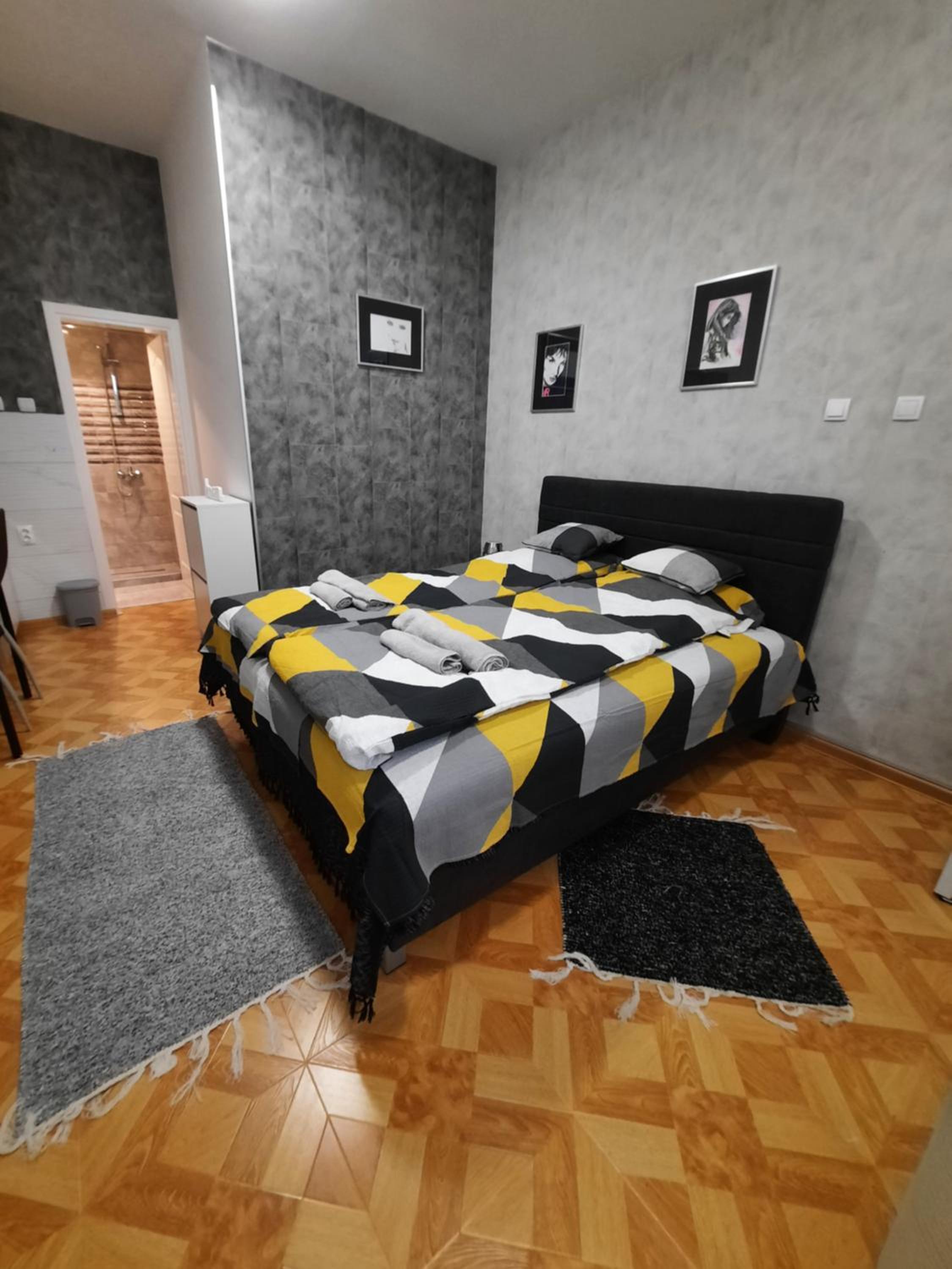 Studio Apartment photo 3