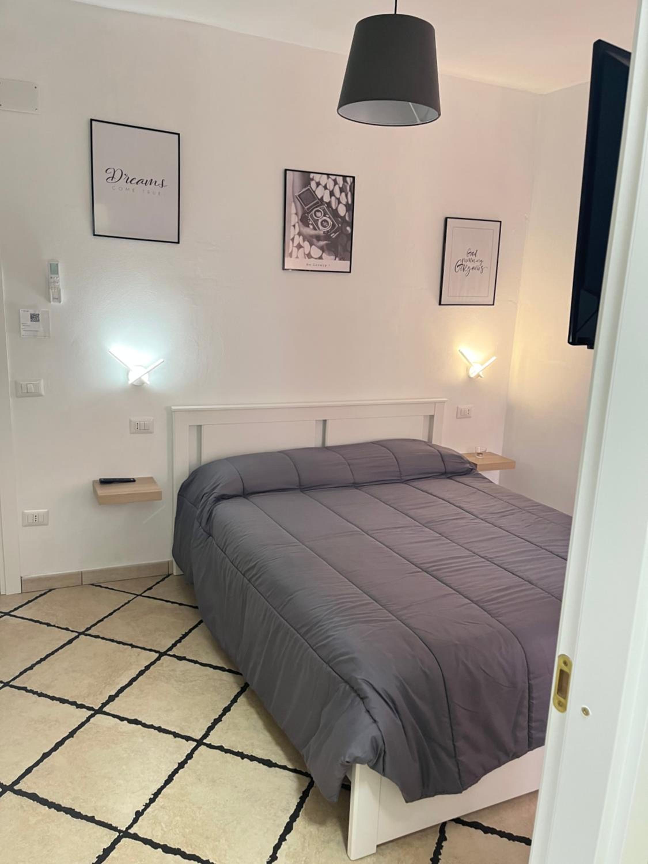 Standard Double Room - Photo 6
