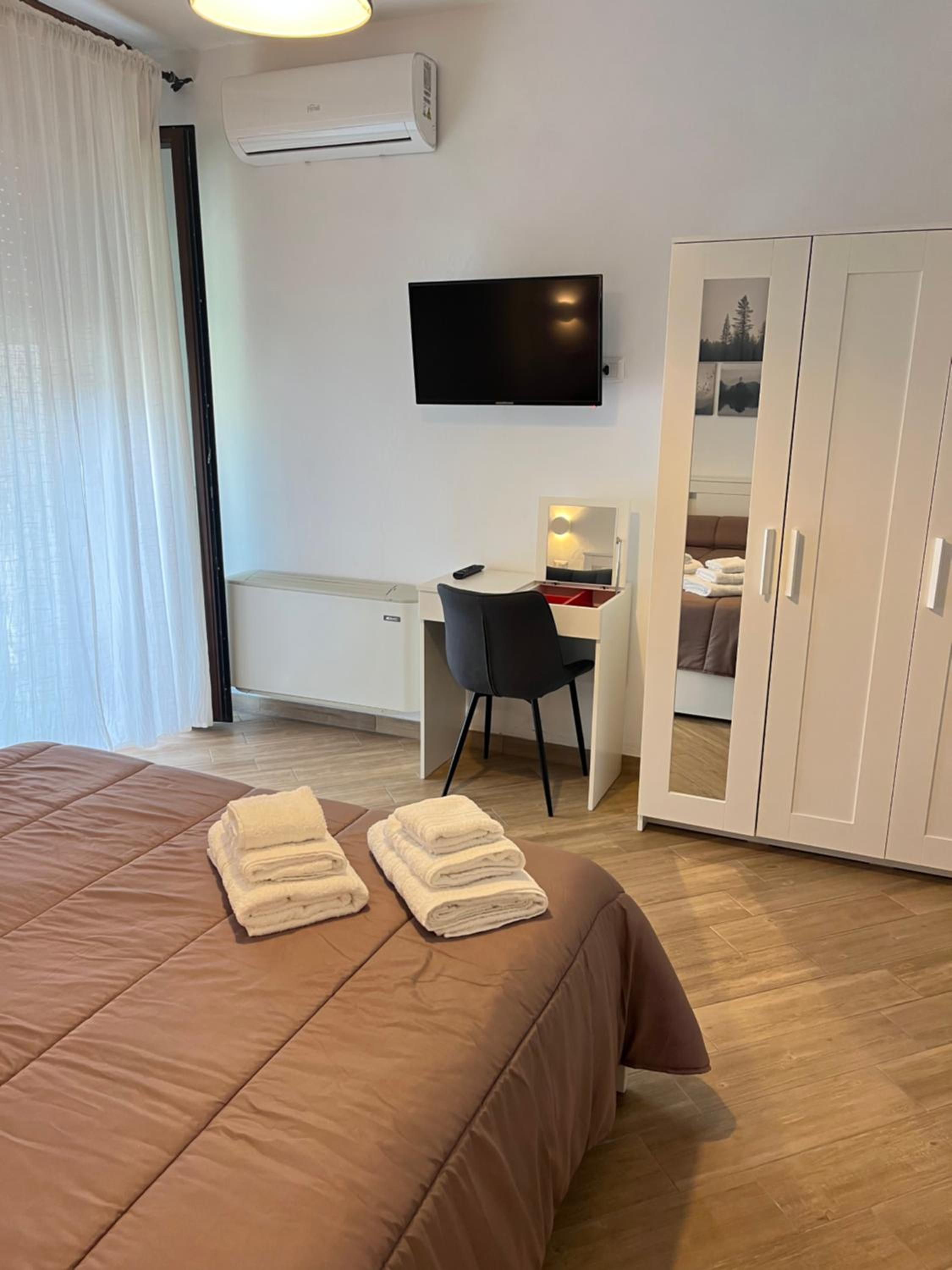 Double Room with Balcony photo 3
