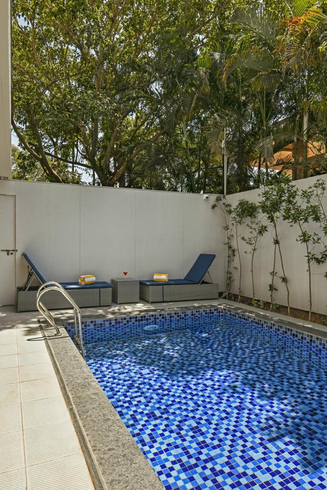 Row House with Plunge Pool - Photo 8