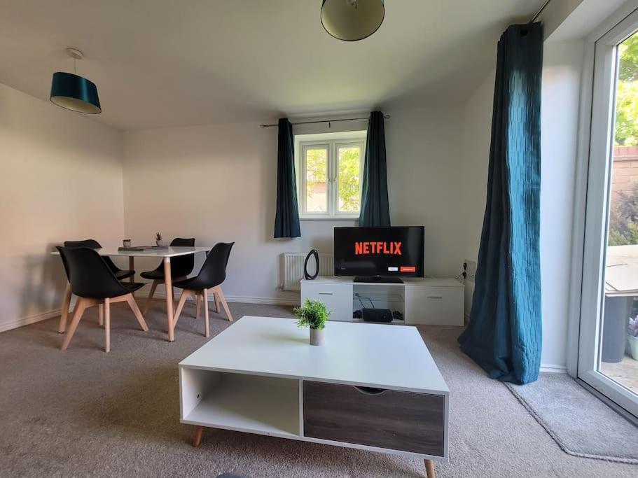 Two-Bedroom House photo 1