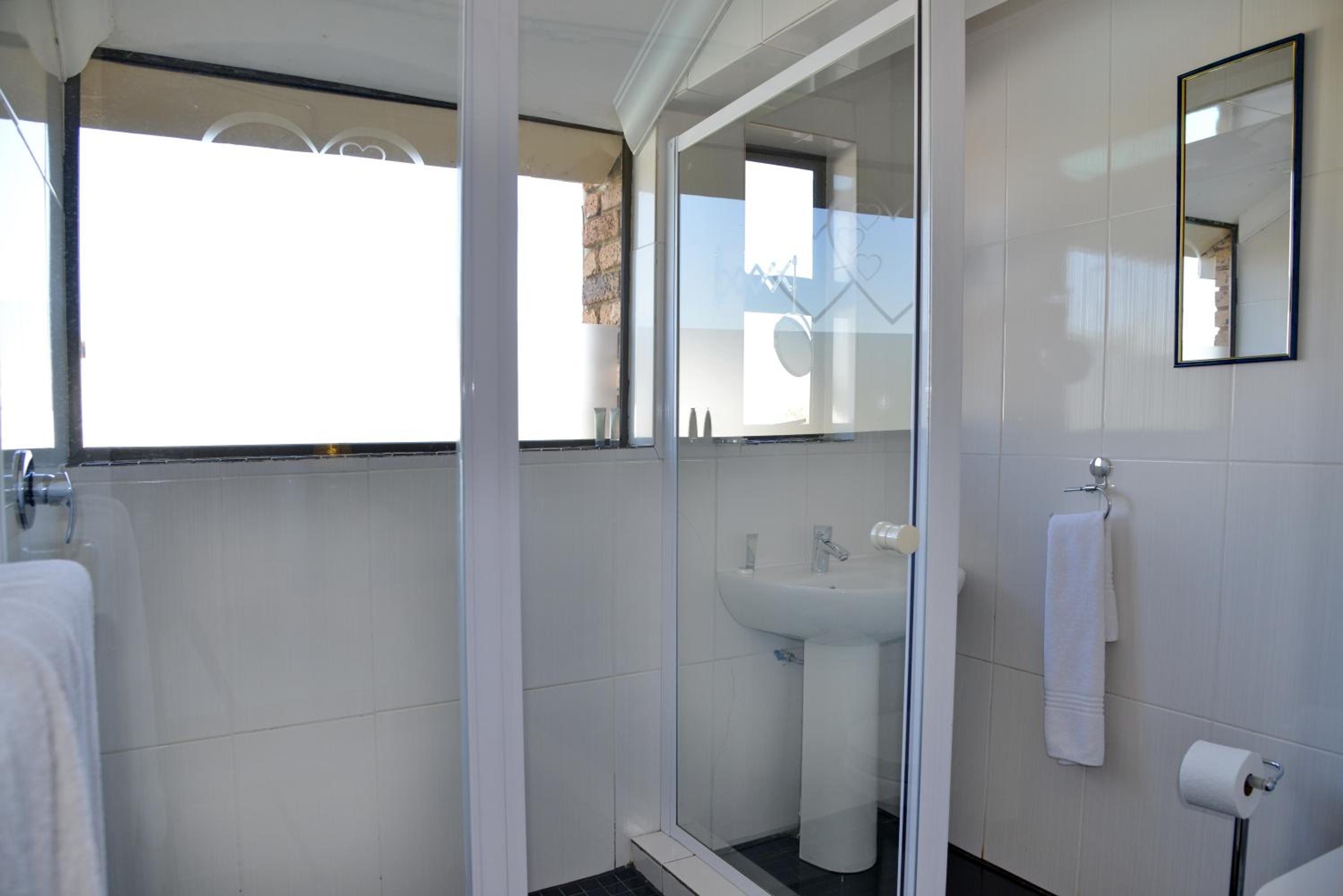  Double Room - Photo 9