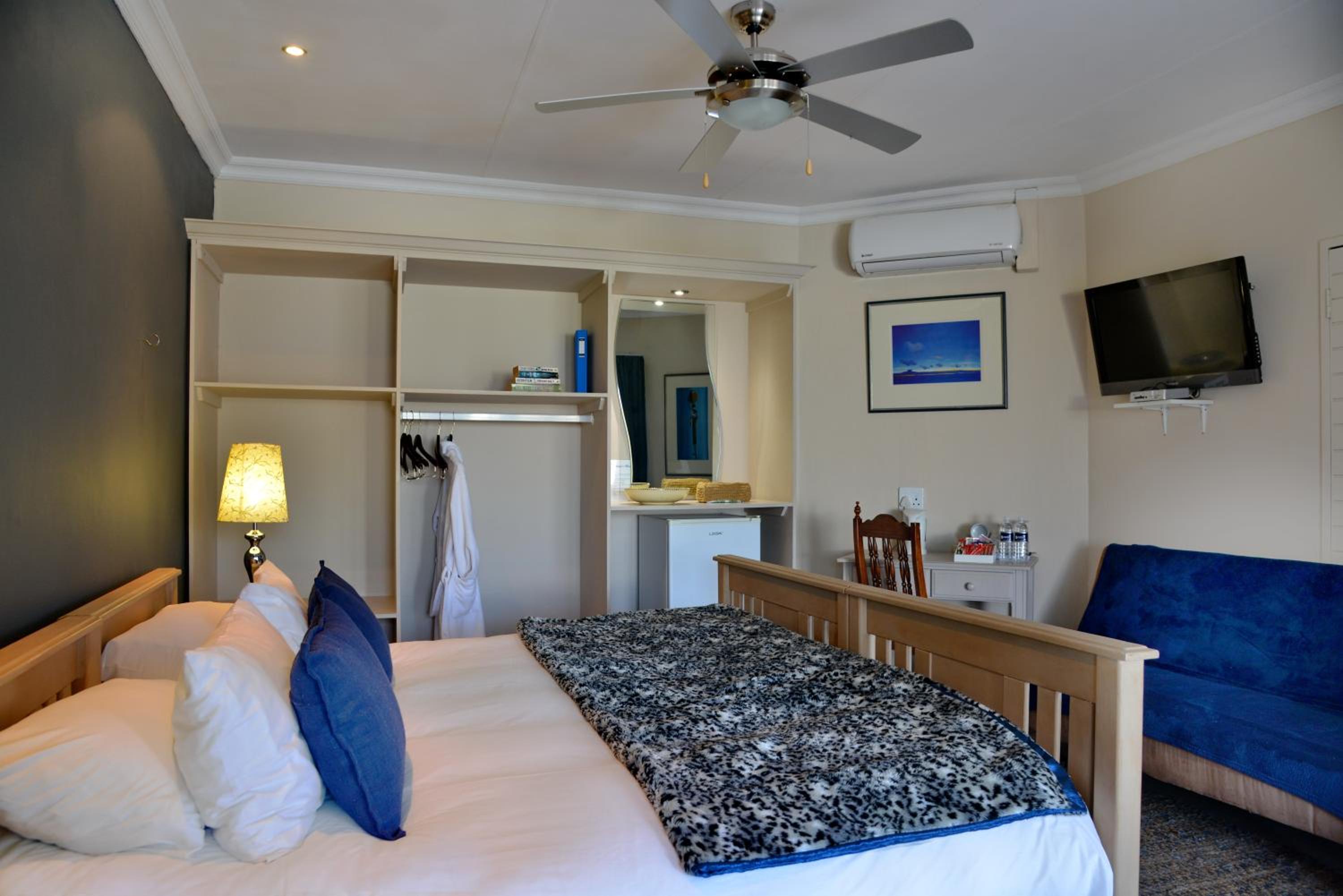  Double Room - Photo 1