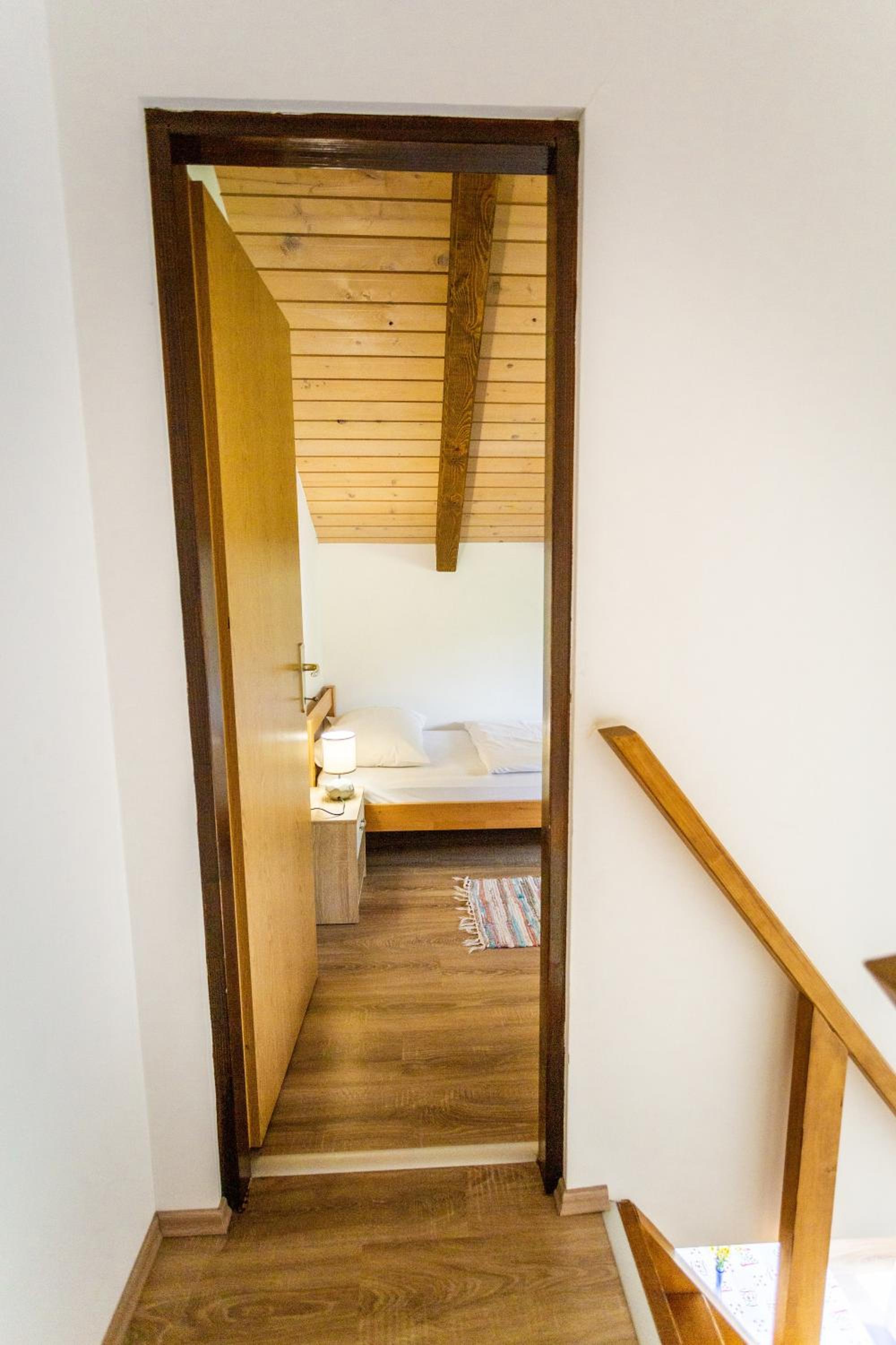 Apartment with Mountain View photo 3
