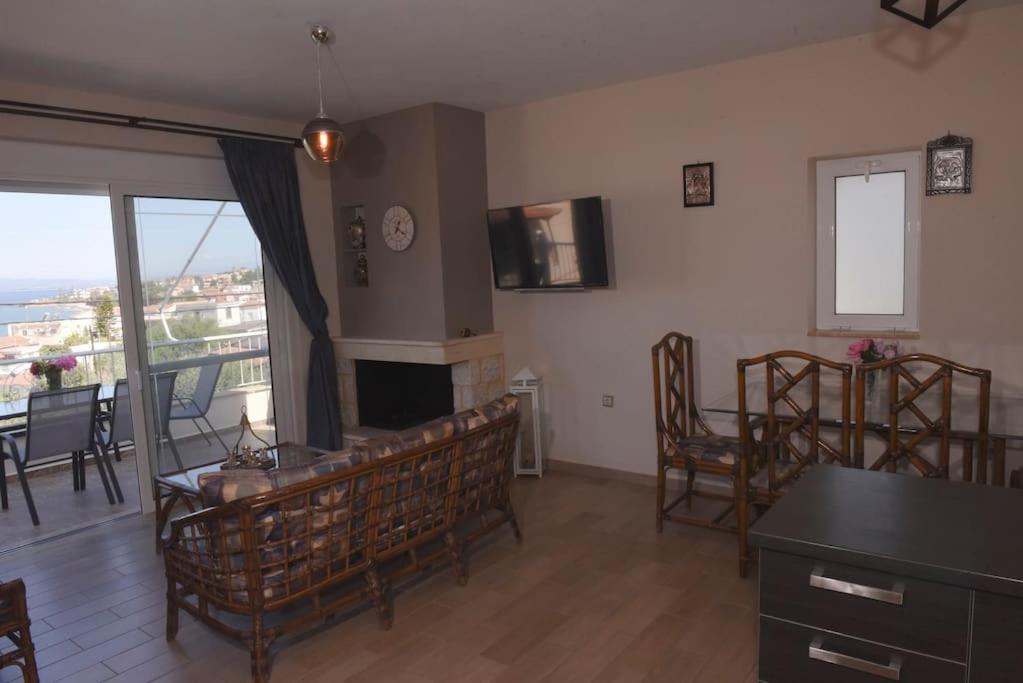 Two-Bedroom Apartment photo 2
