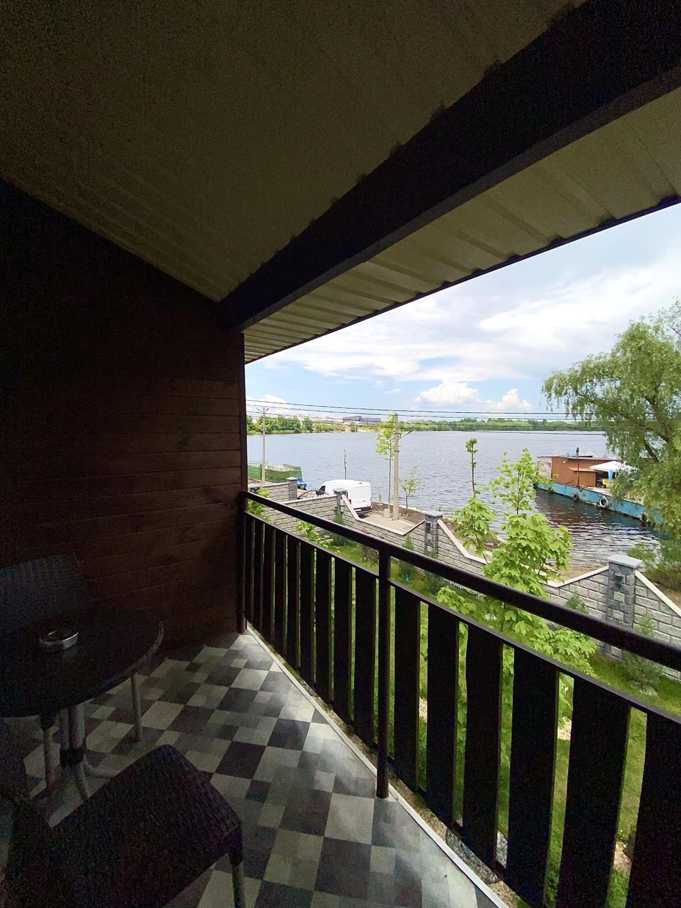 Studio with Balcony photo 2