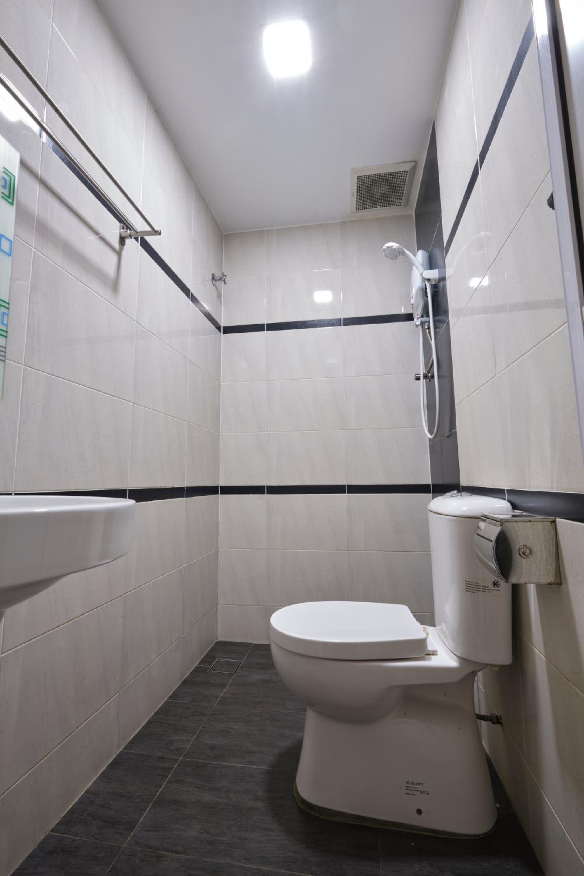 Budget Double Room photo 3