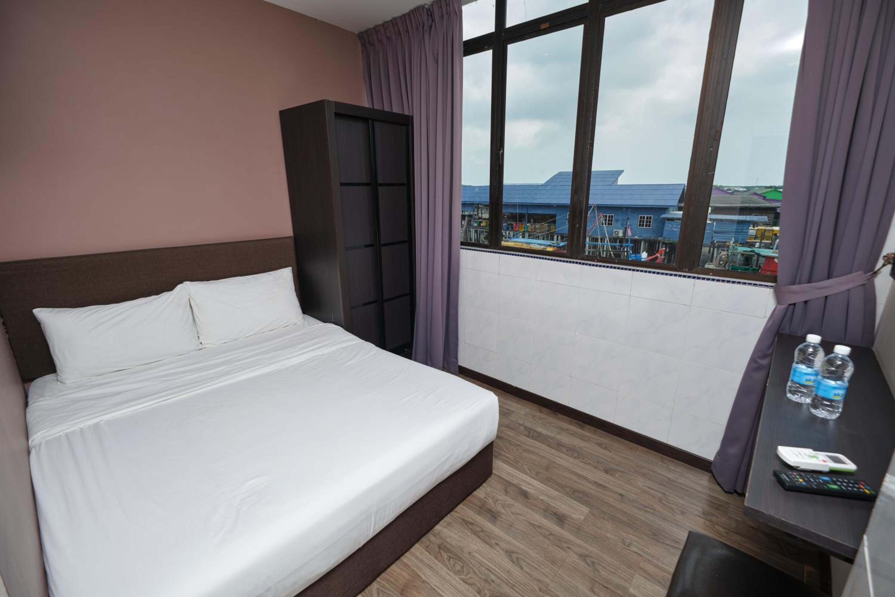 Budget Double Room photo 1