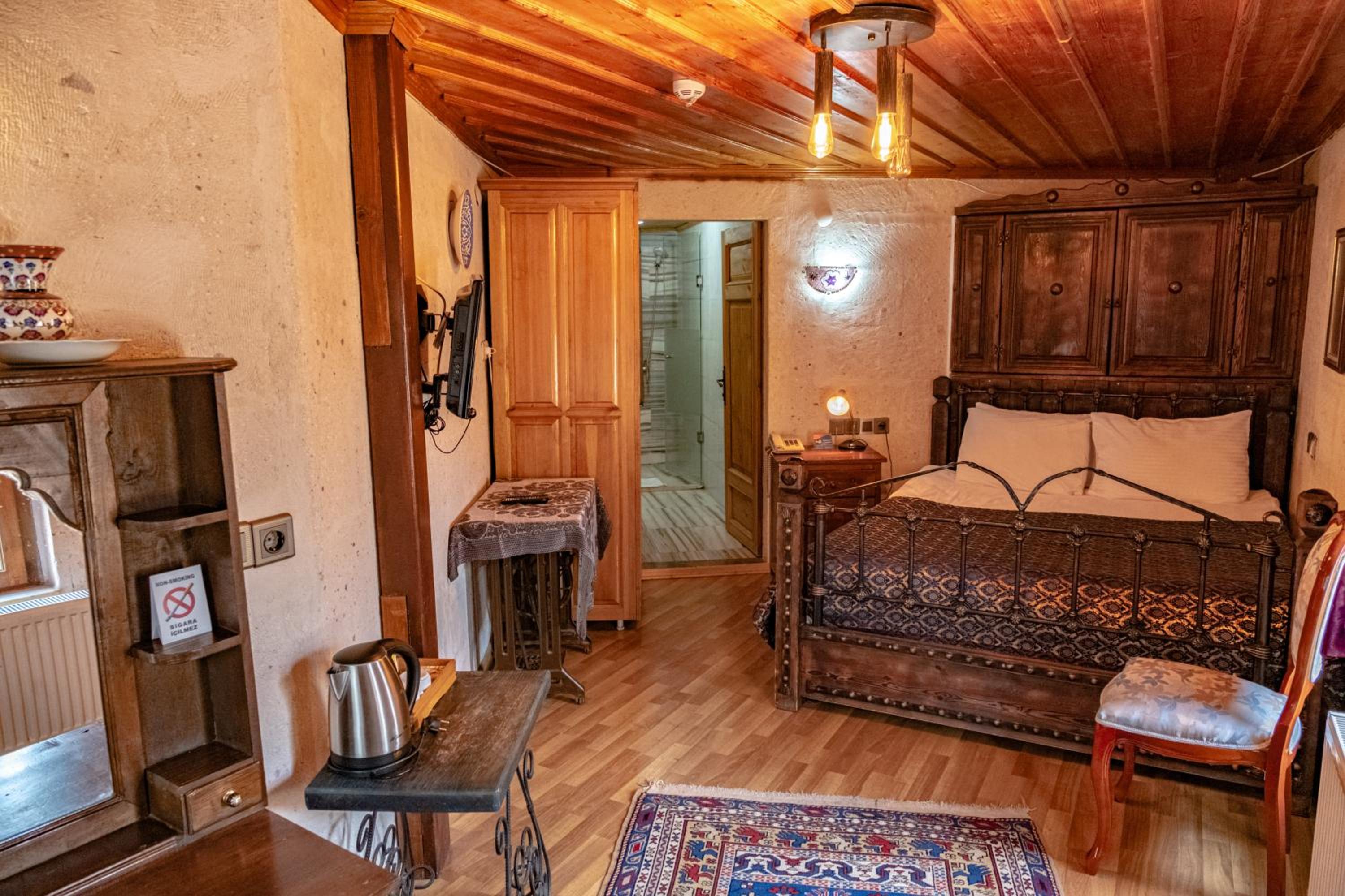 Deluxe Double Room - Photo 5