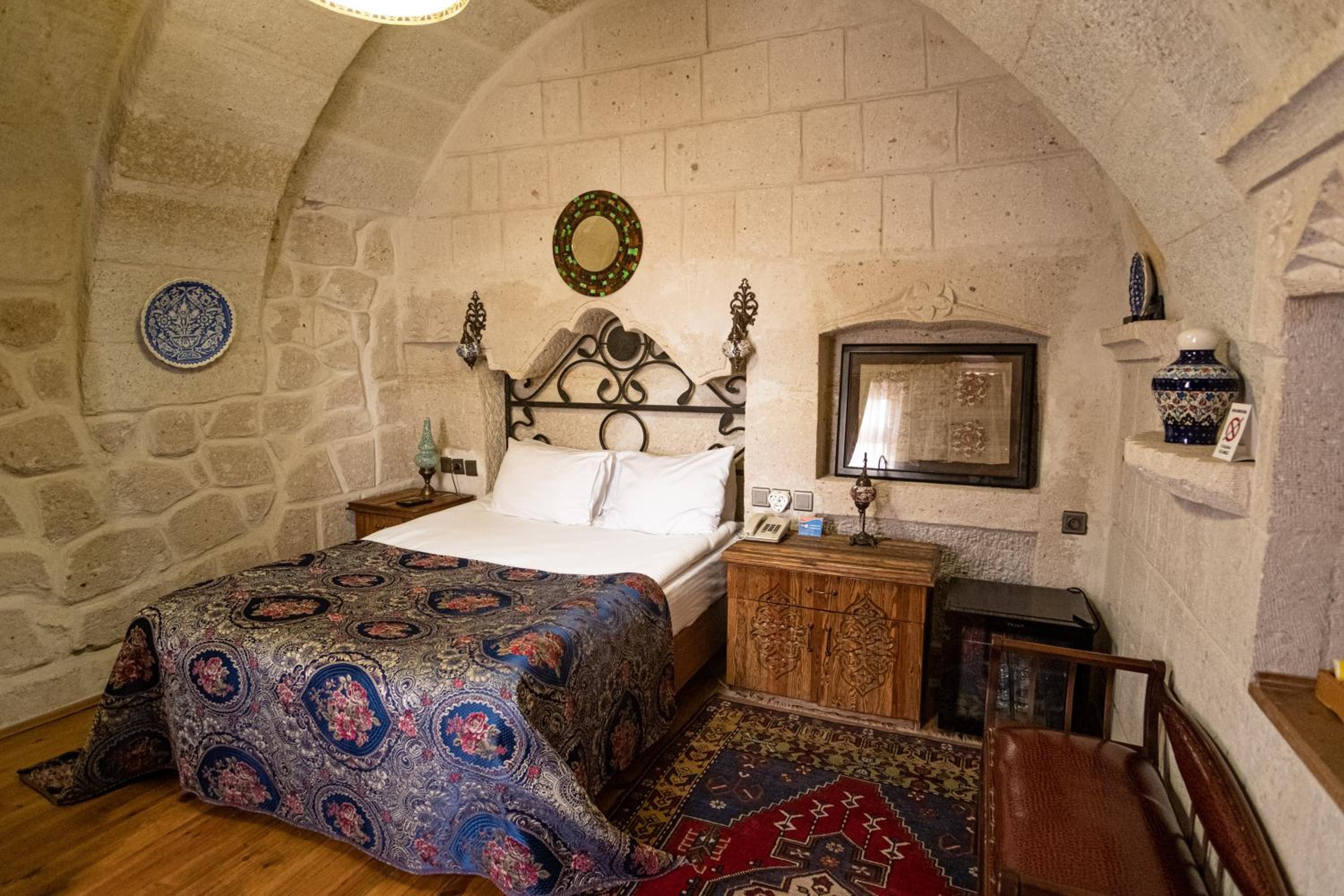 Deluxe Double Room - Photo 7