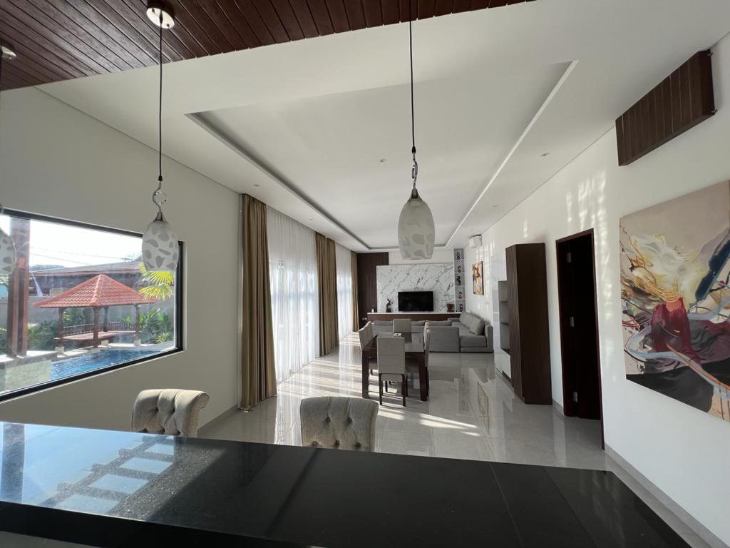 Three-Bedroom Villa photo 1