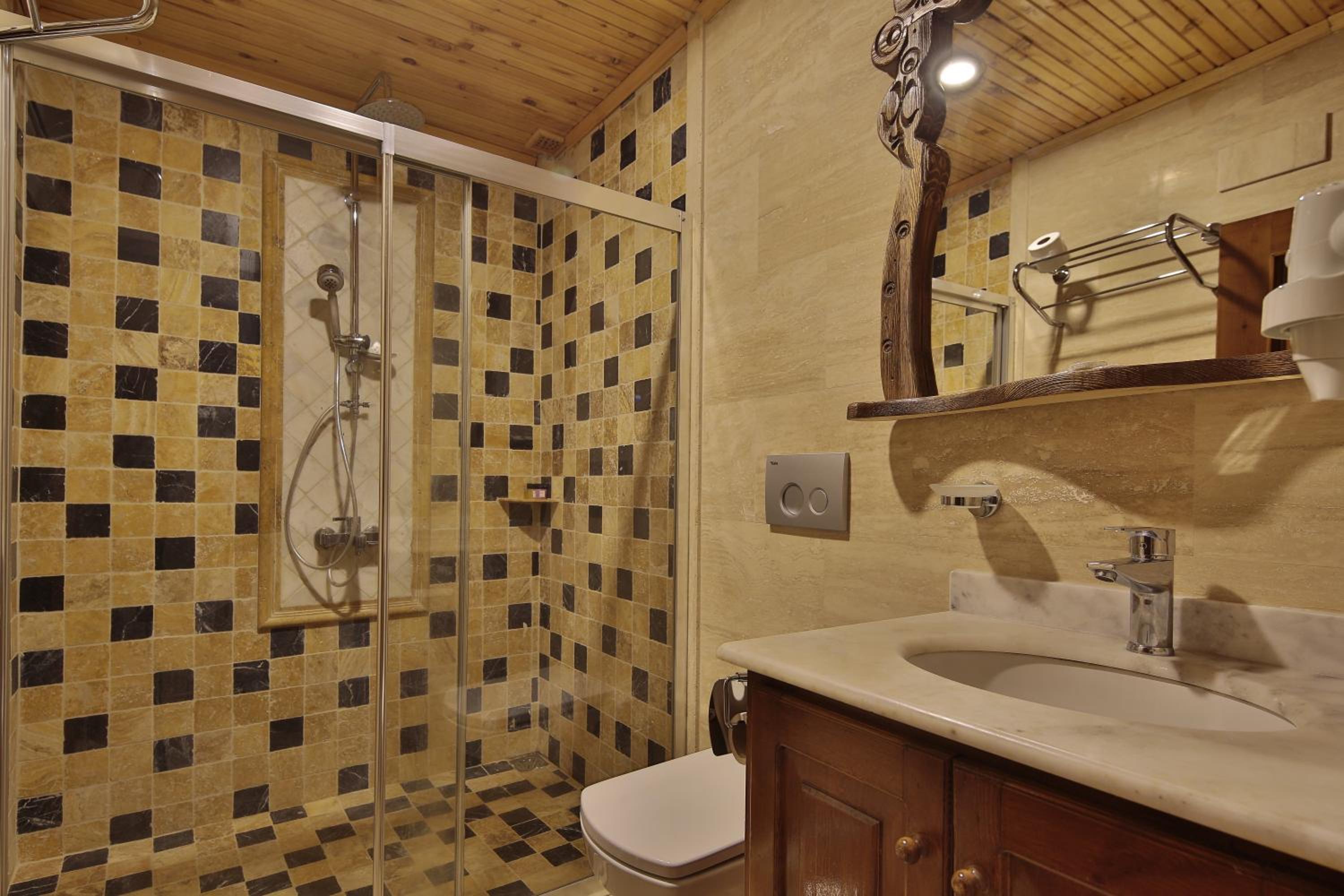 Family Room - Photo 10