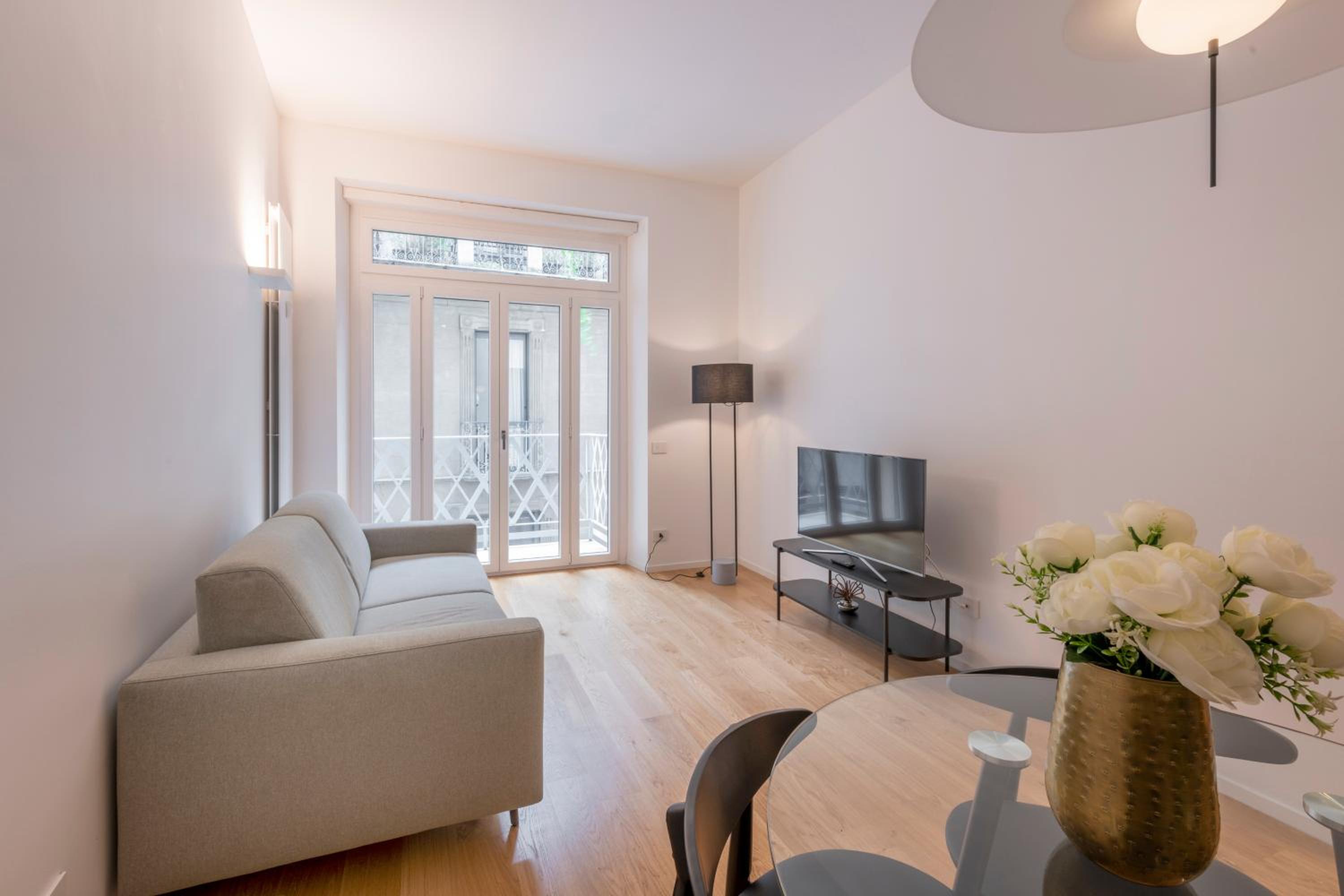 One-Bedroom Apartment