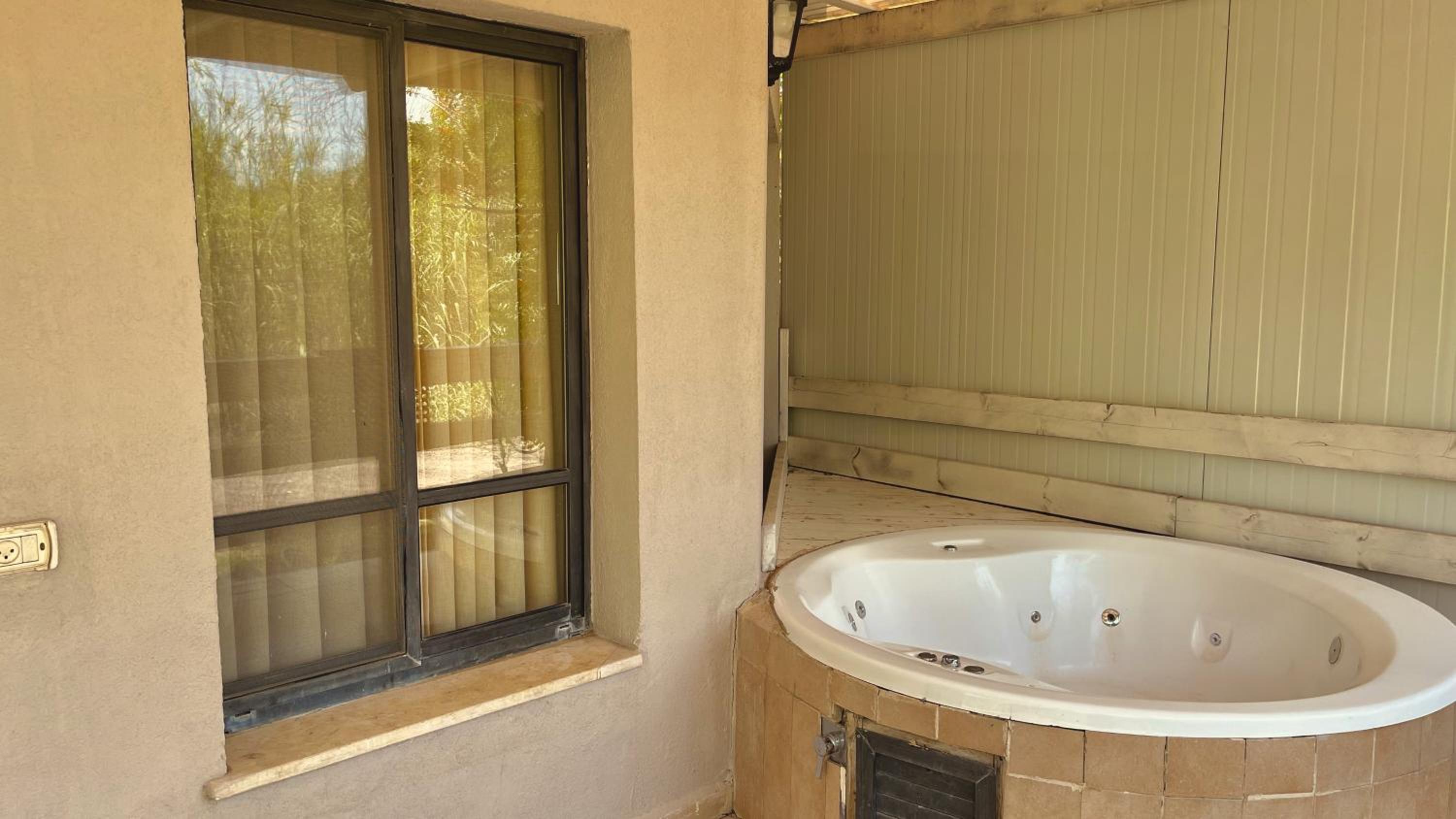 Nahal Cabin