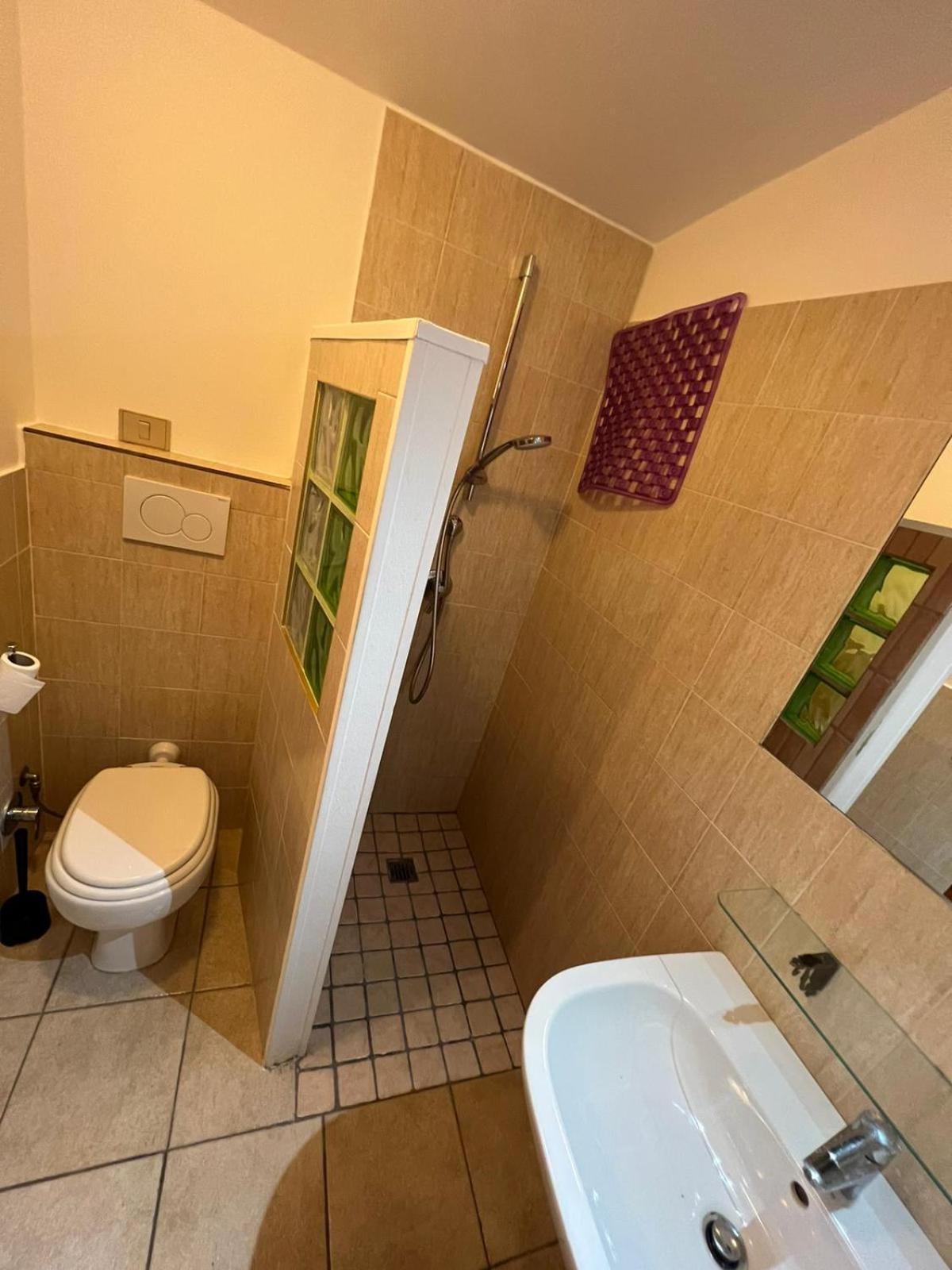 One-Bedroom House photo 3
