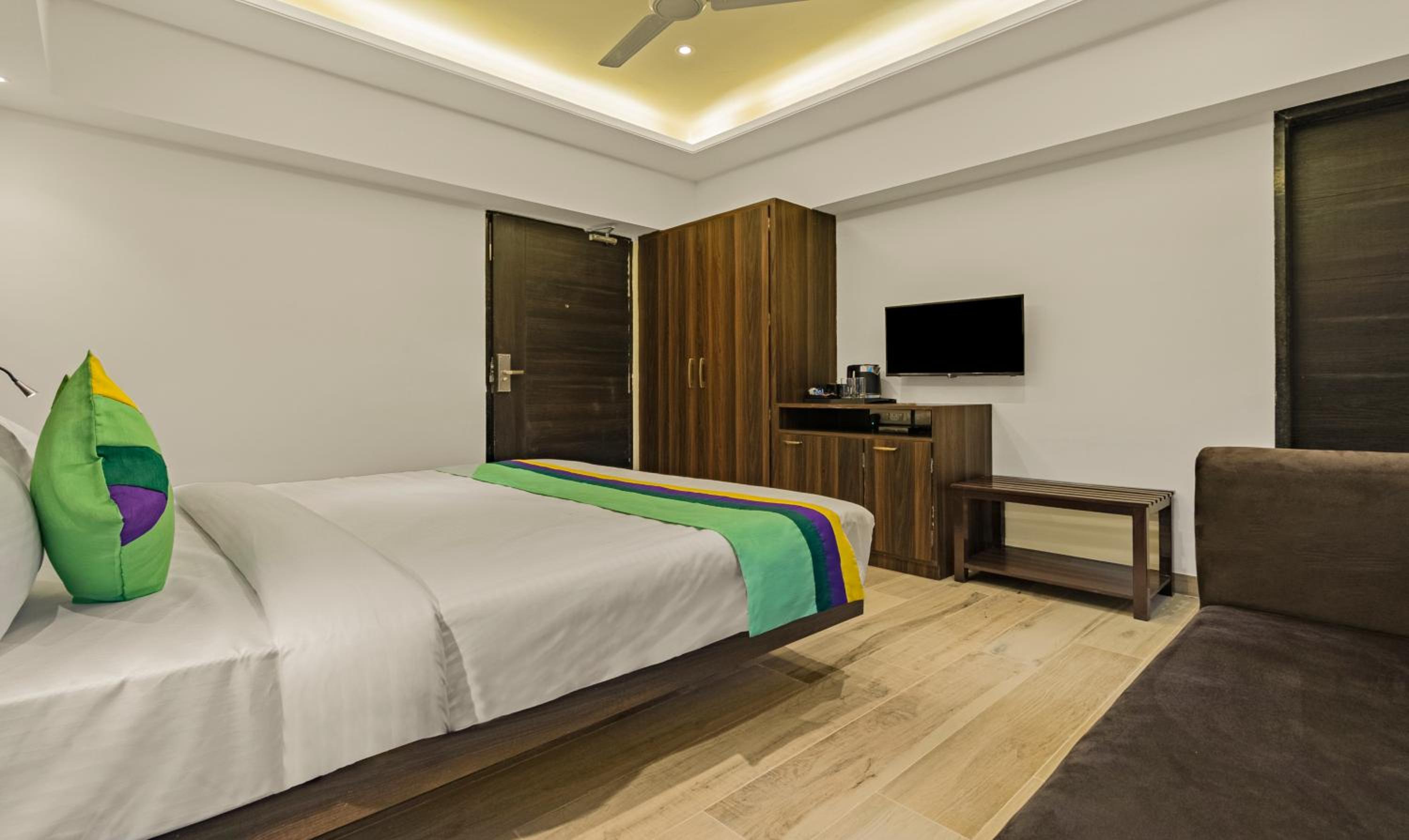 Standard Room - Photo 11