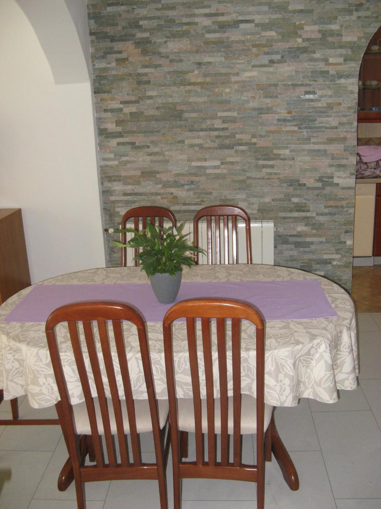 Two-Bedroom Apartment with Balcony and Sea View photo 3
