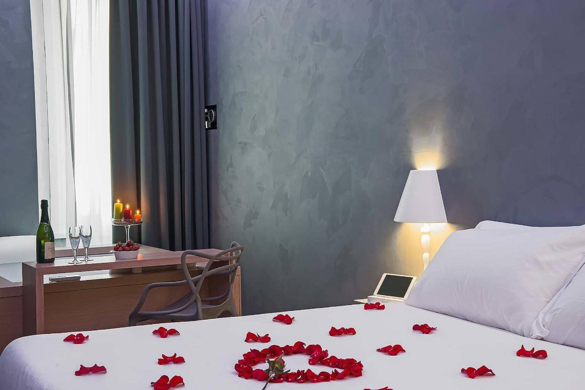 Suite with Spa Bath photo 2