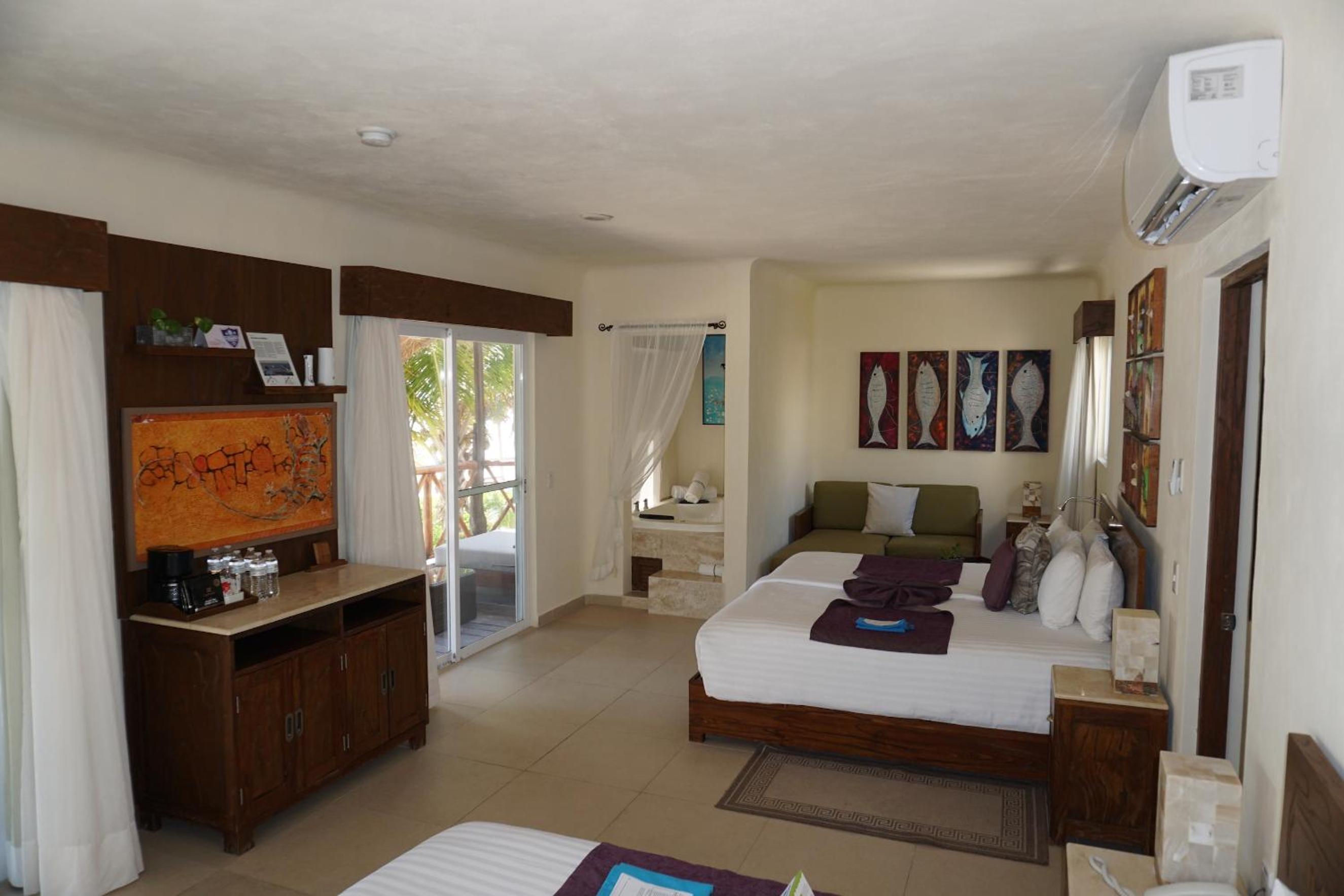 King Suite with Ocean View photo 1