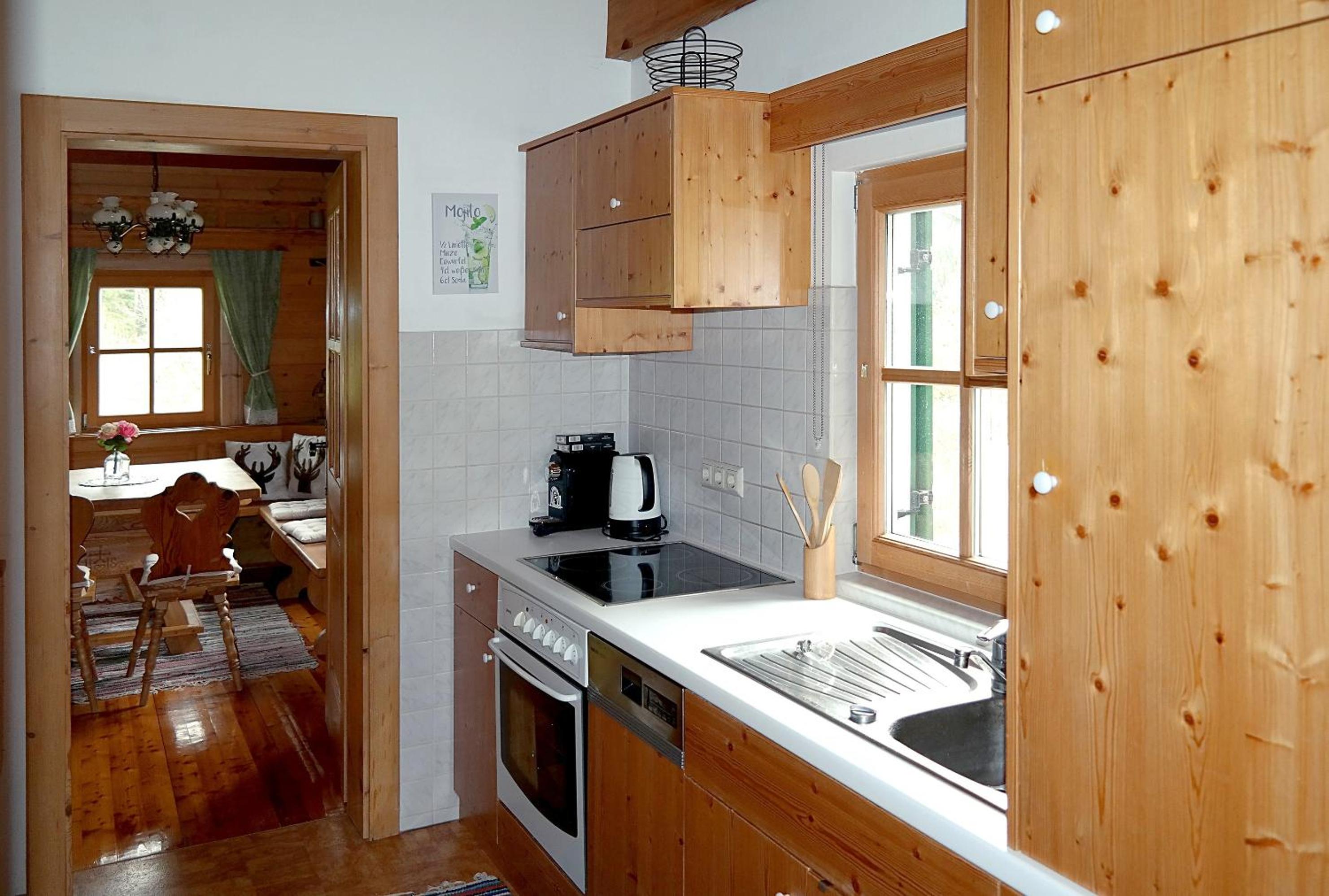 Two-Bedroom Apartment with Bathroom photo 2