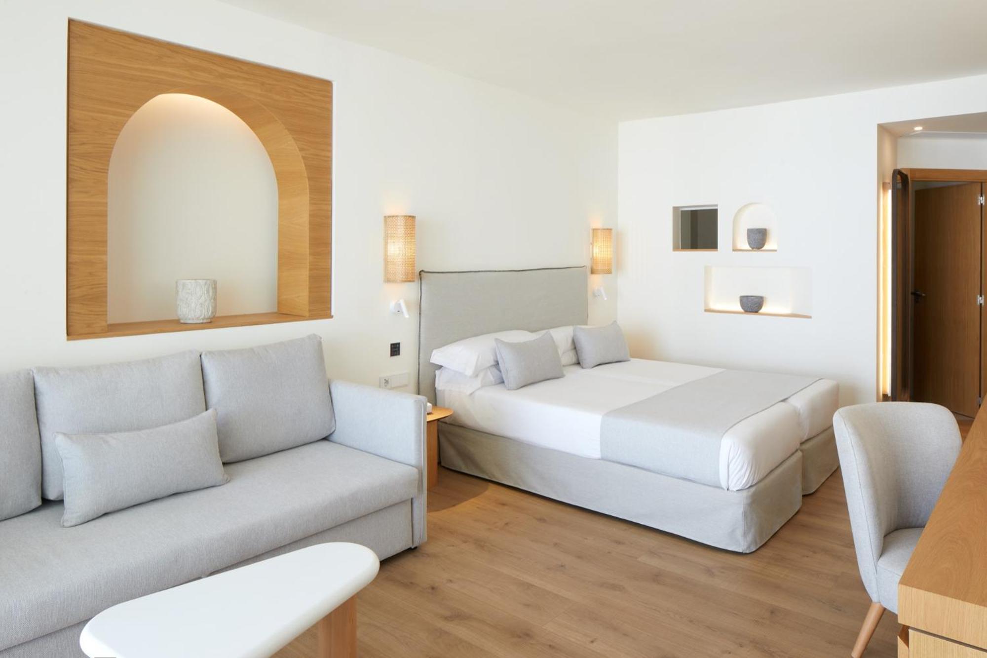 Twin Room with City View photo 3