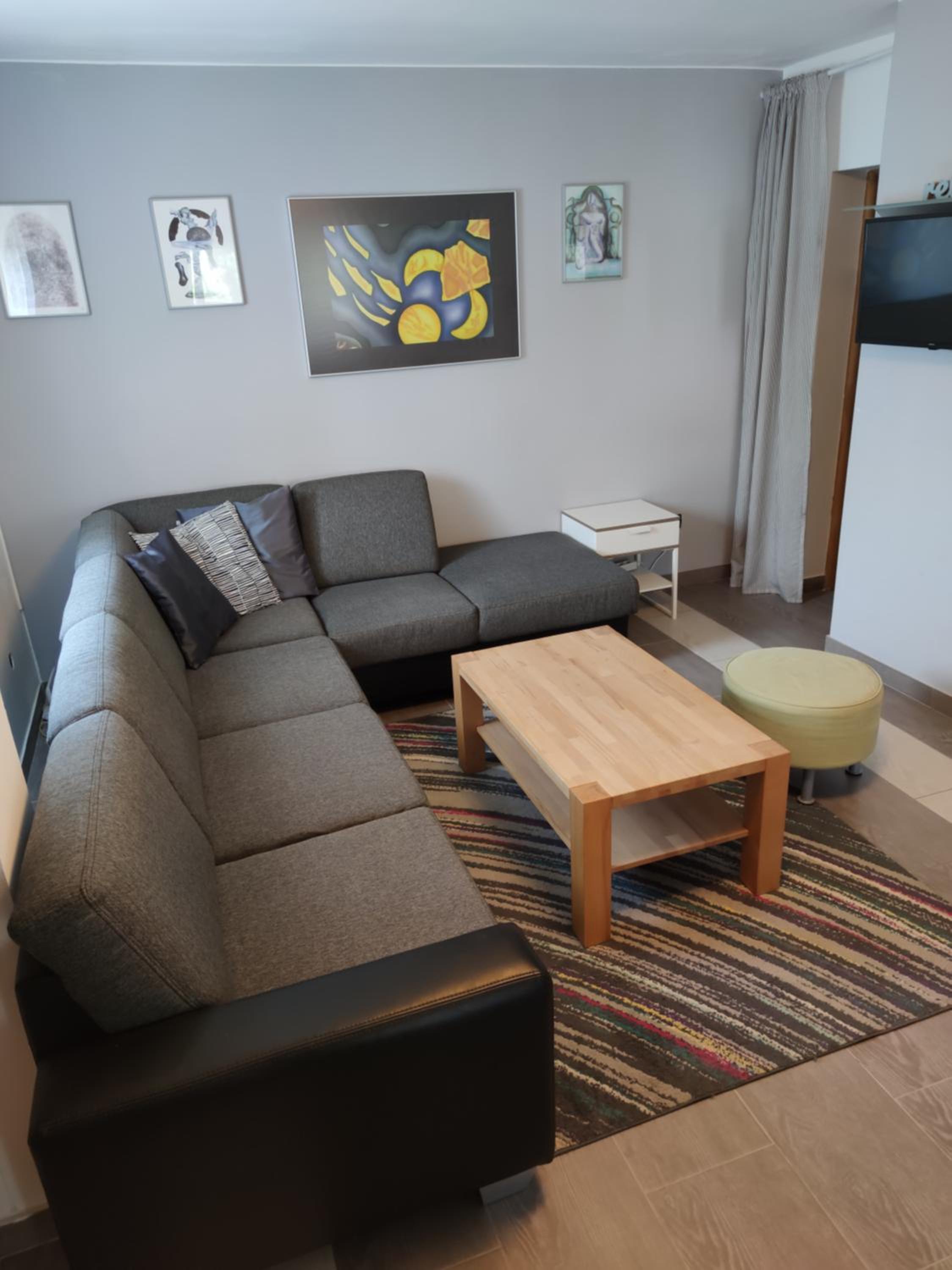 Three-Bedroom Apartment photo 3