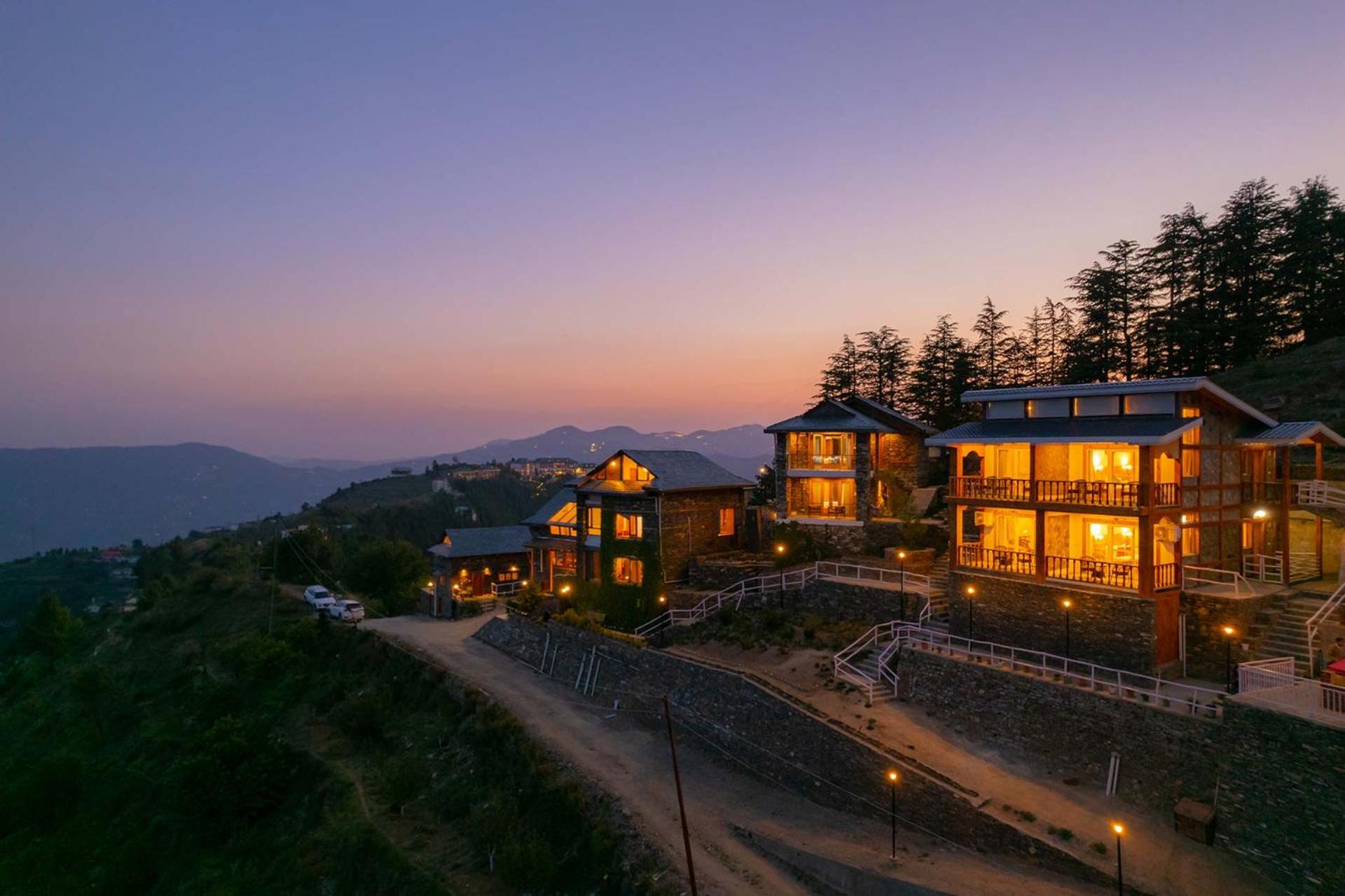 Villa photo 2