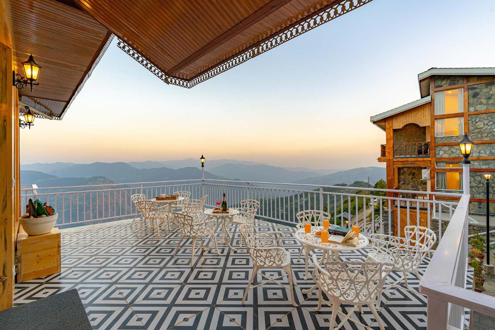 Villa photo 2