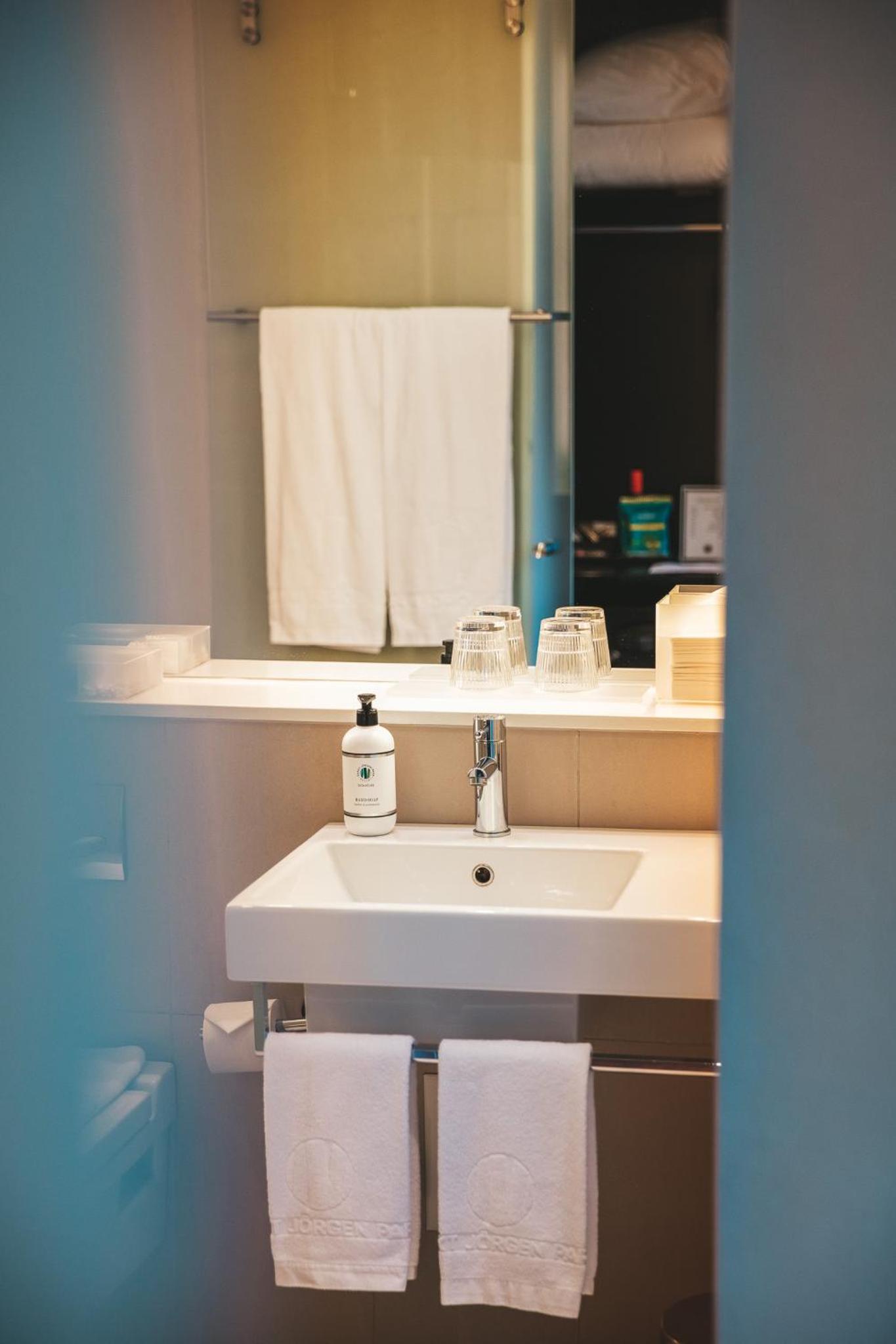 Junior Suite (Excluding entré Pool club) - Photo 6