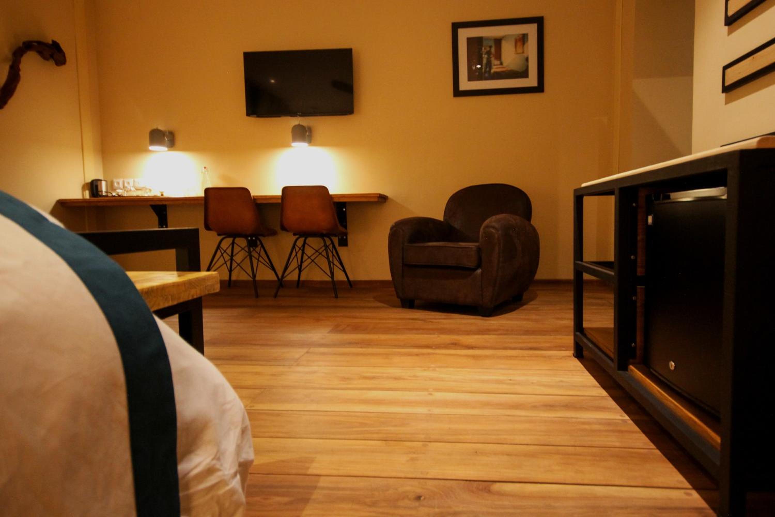 Standard King Room