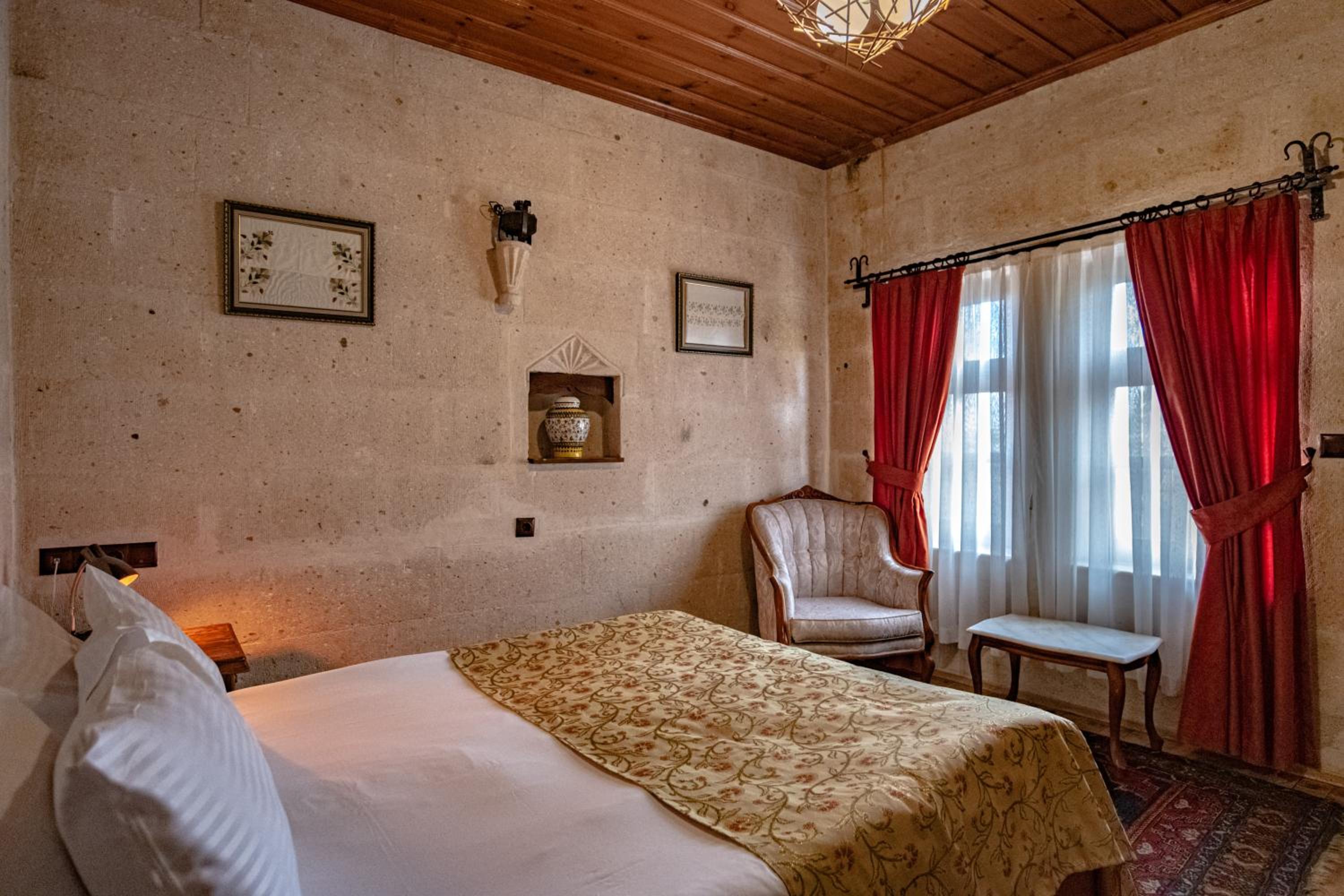 Standard Double Room - Photo 6