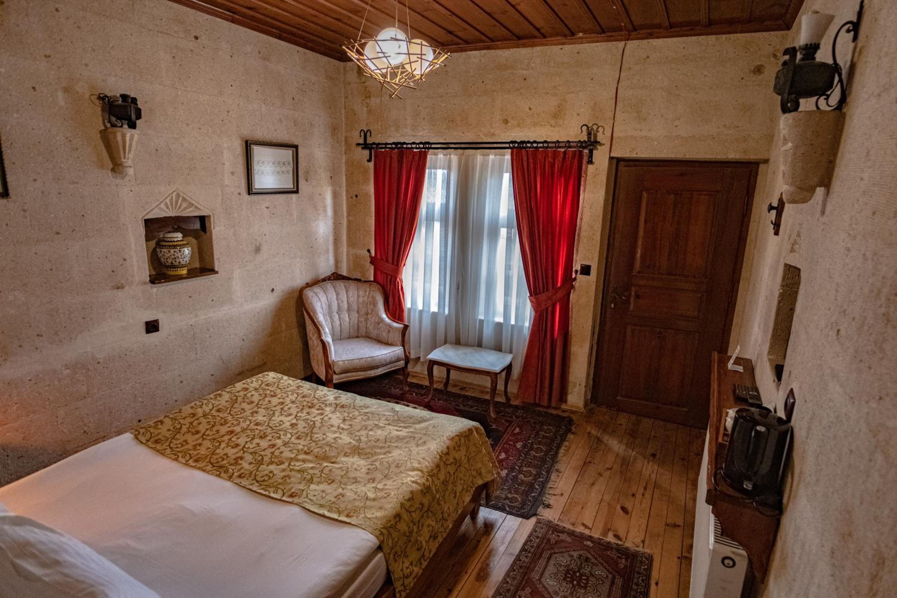 Standard Double Room - Photo 1