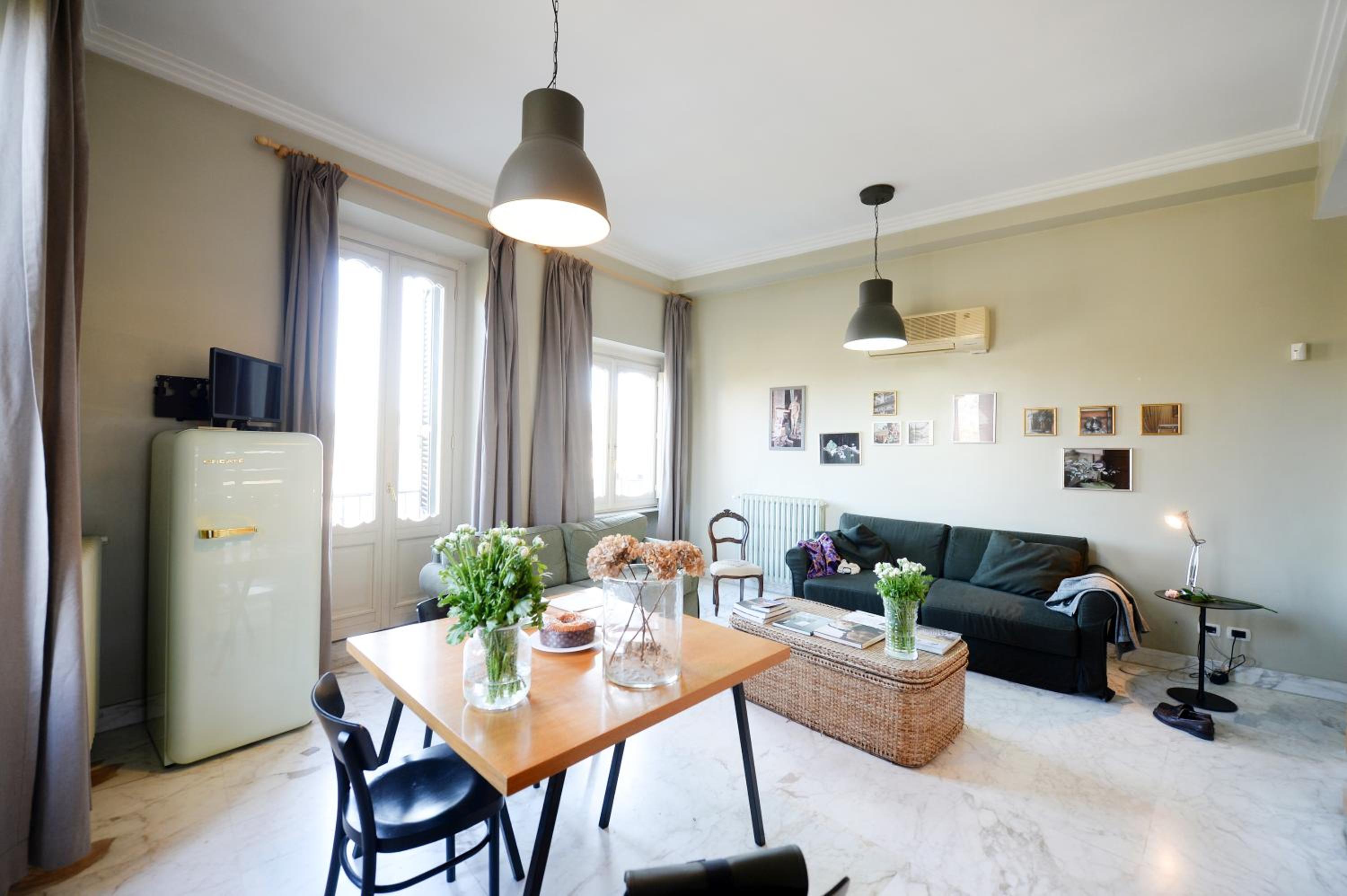 Deluxe One-Bedroom Apartment with River View photo 1