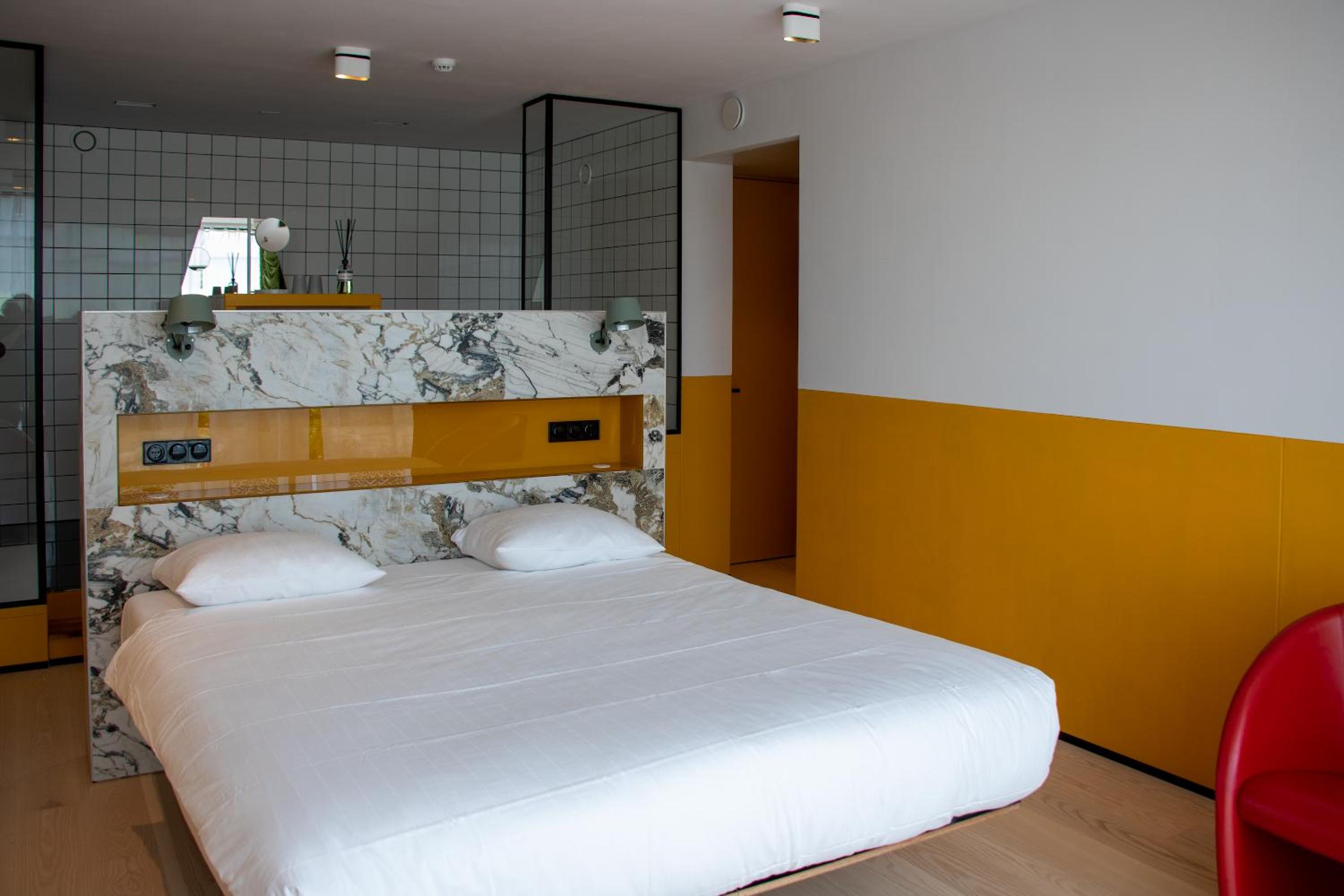 Deluxe Double Room with Bath