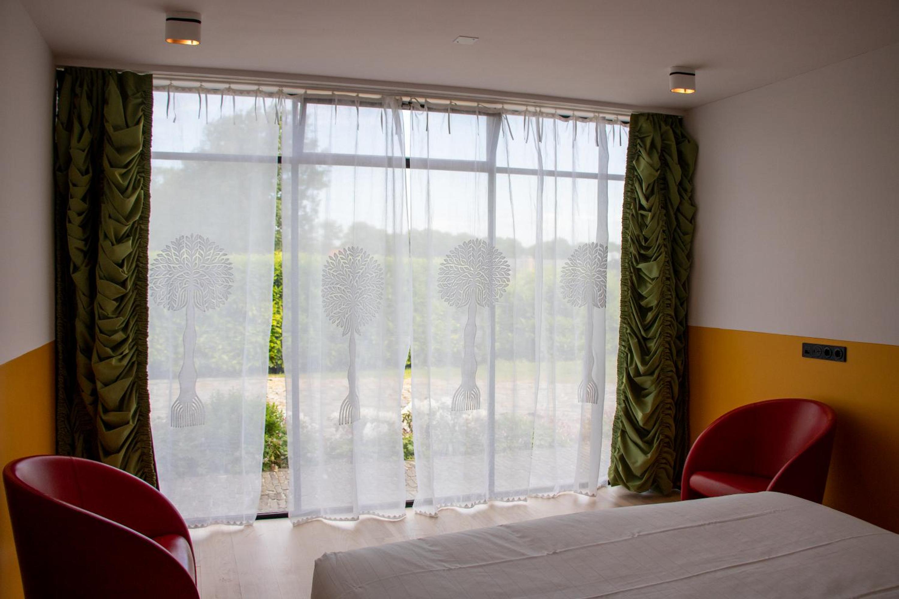Deluxe Double Room with Bath photo 2