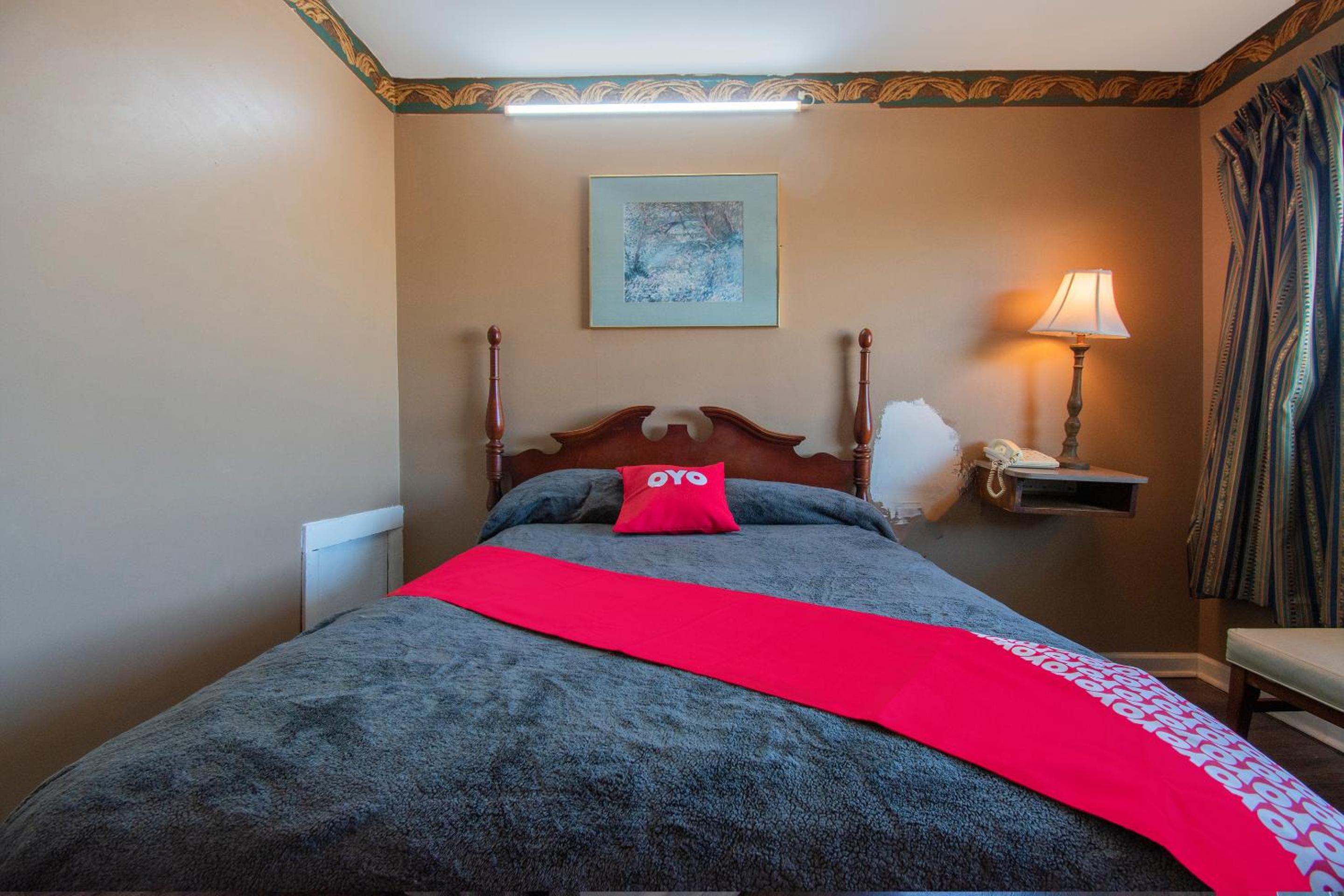 Queen Room - Photo 1