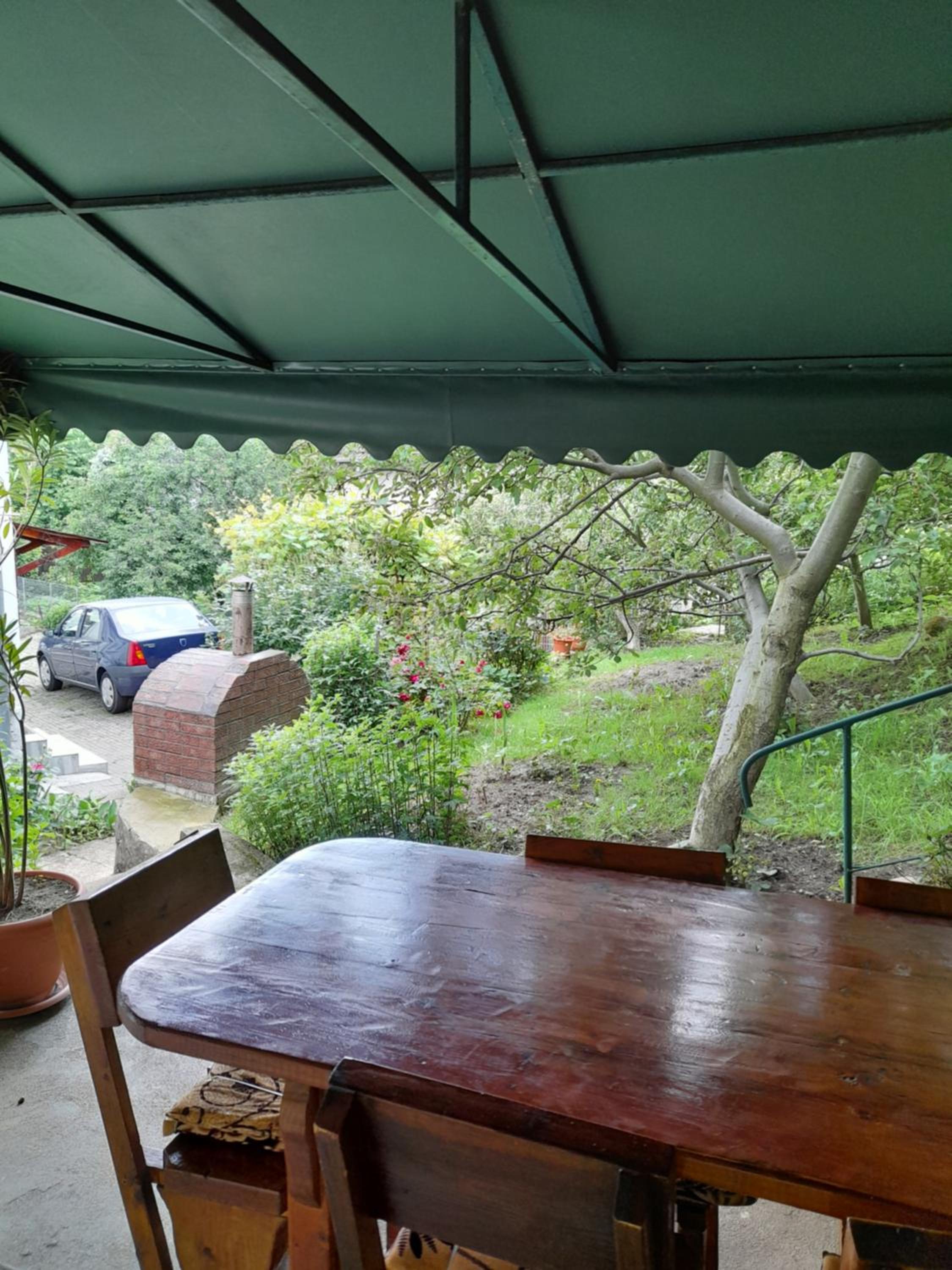 Two-Bedroom House - Photo 10