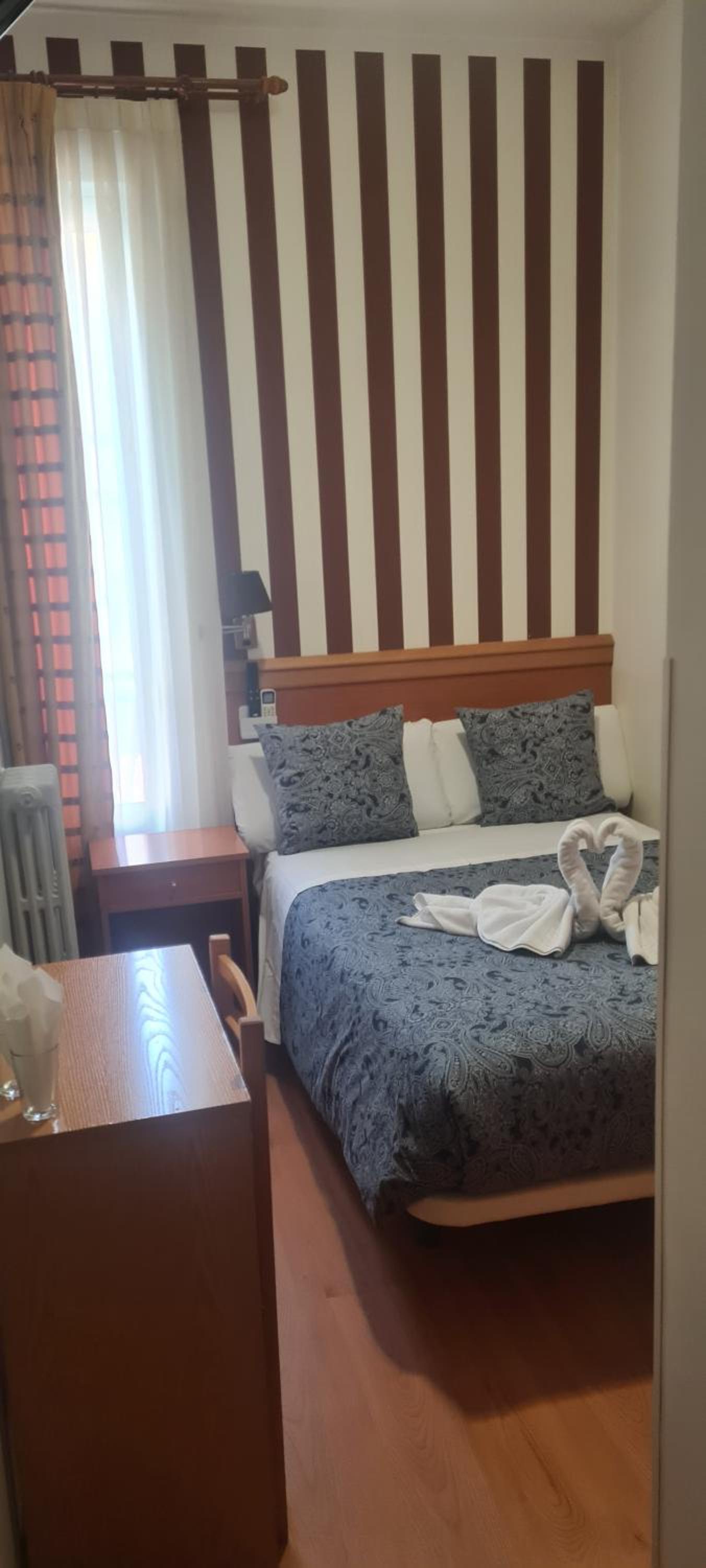 Small Double Room - Photo 1