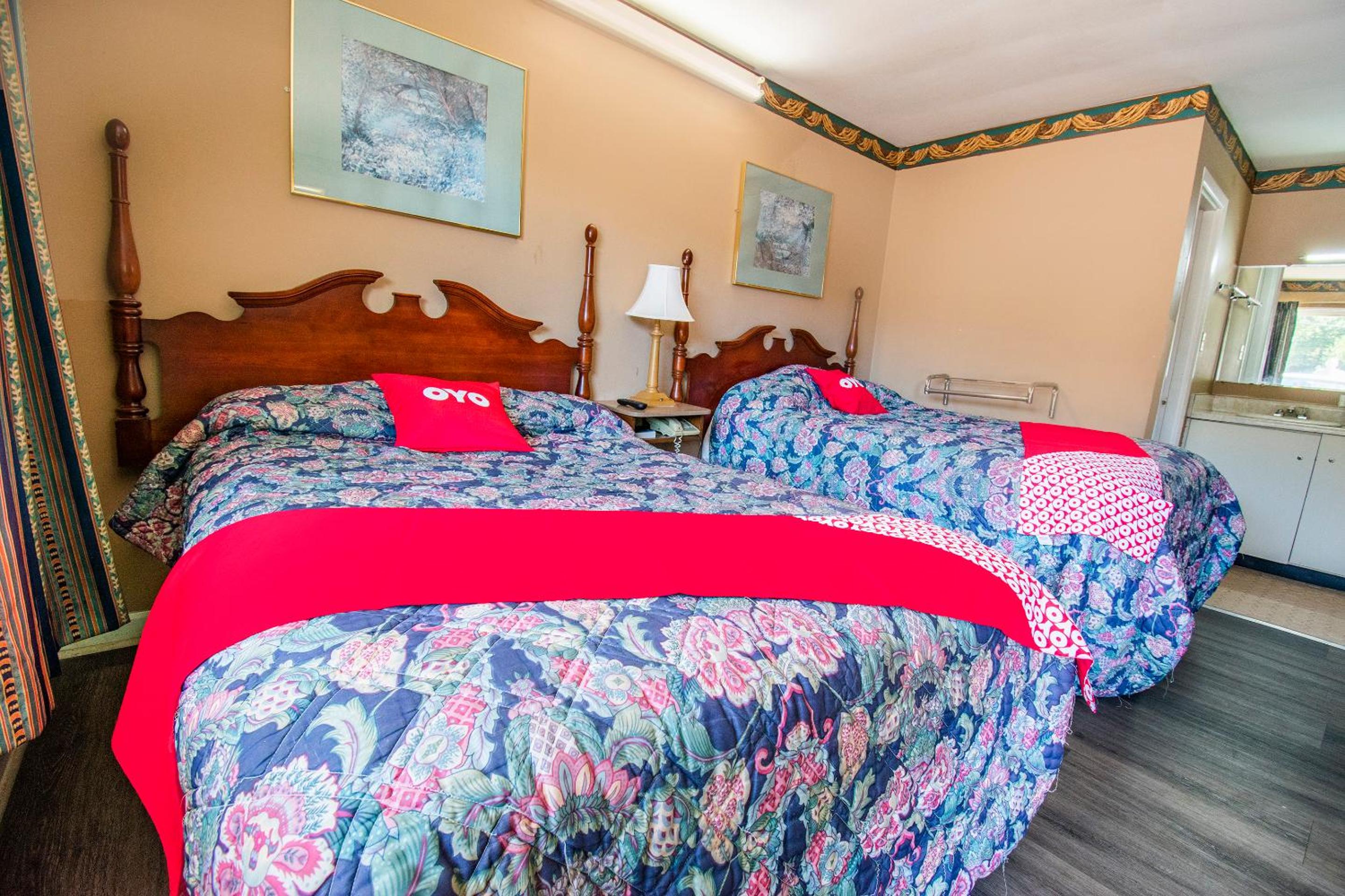 Double Room with Two Double Beds - Photo 5