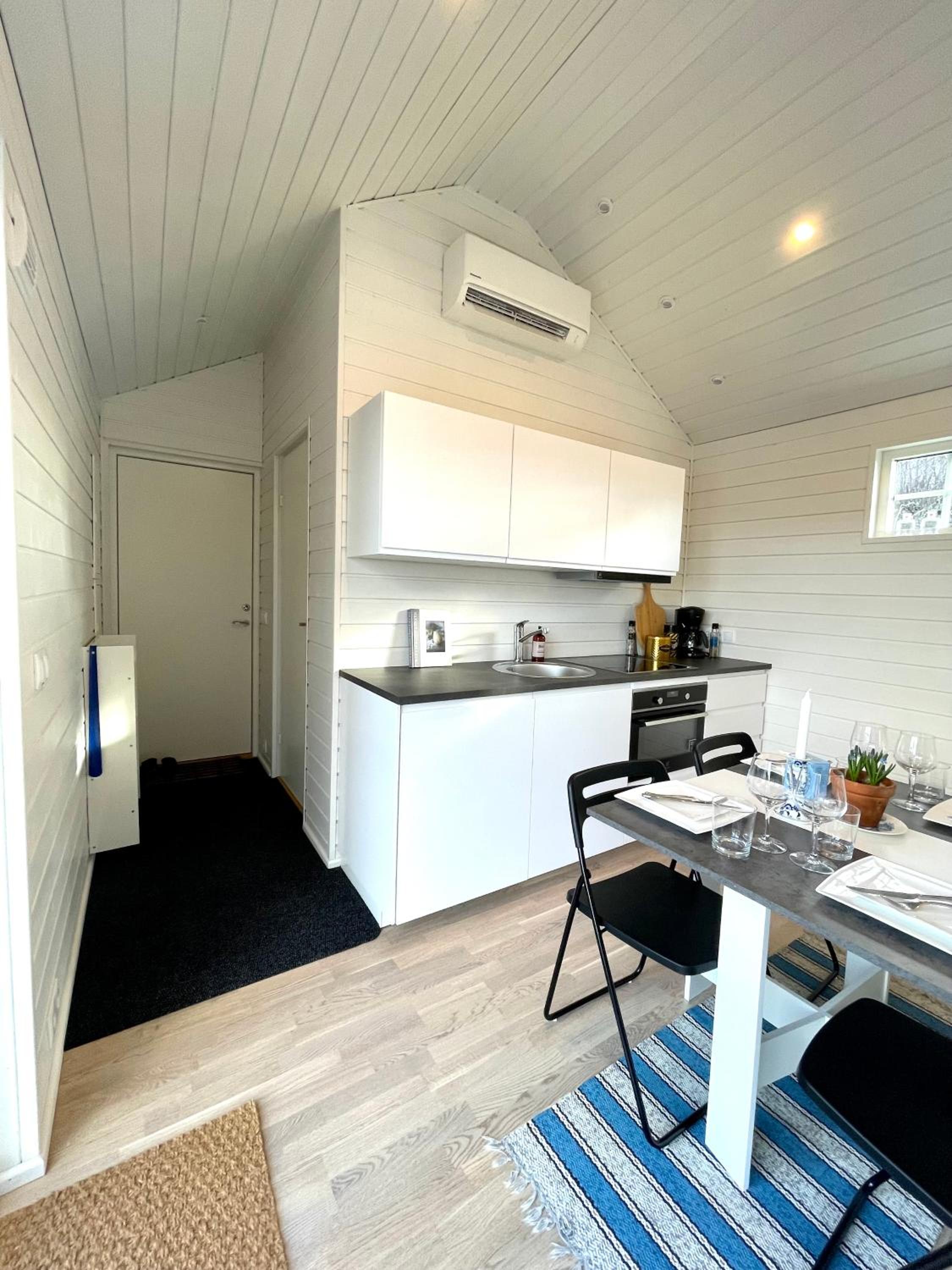 Two-Bedroom House photo 2