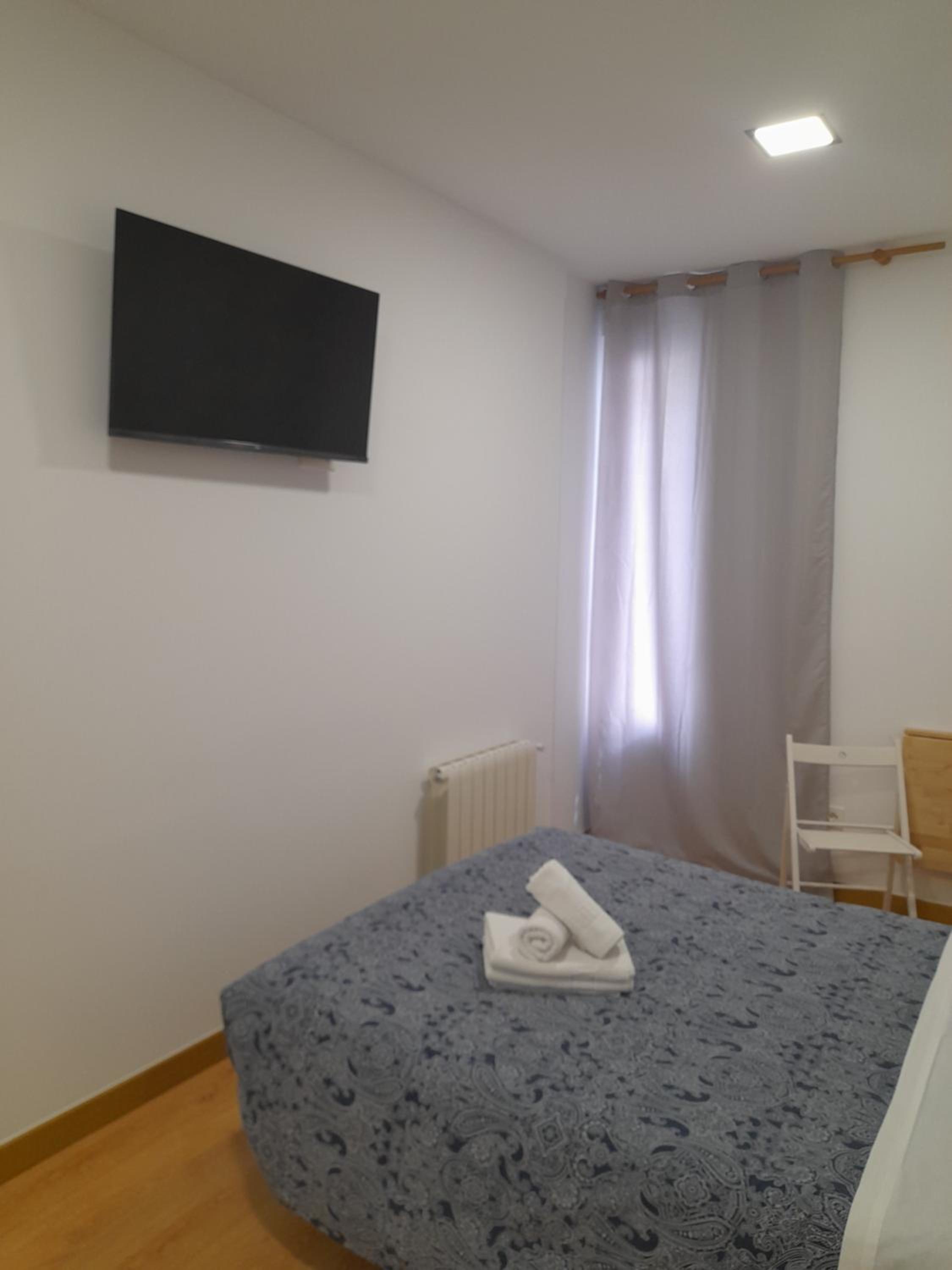 Double Room - Photo 24