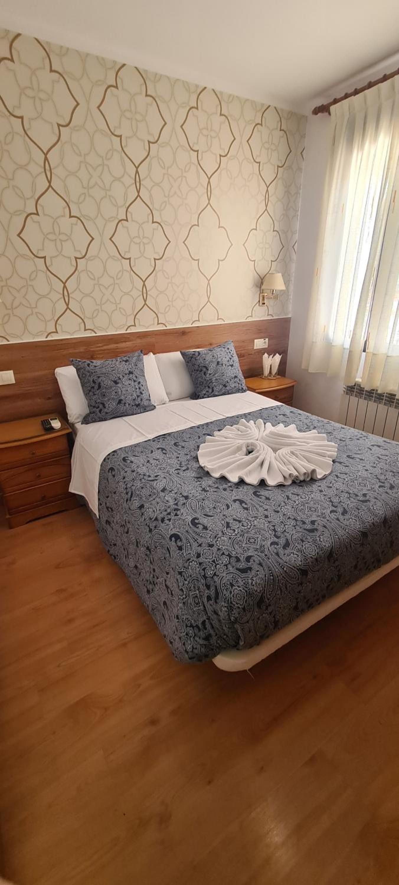 Double Room - Photo 18