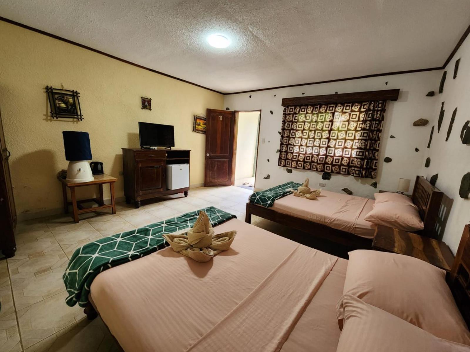 Quadruple Room with Balcony photo 3