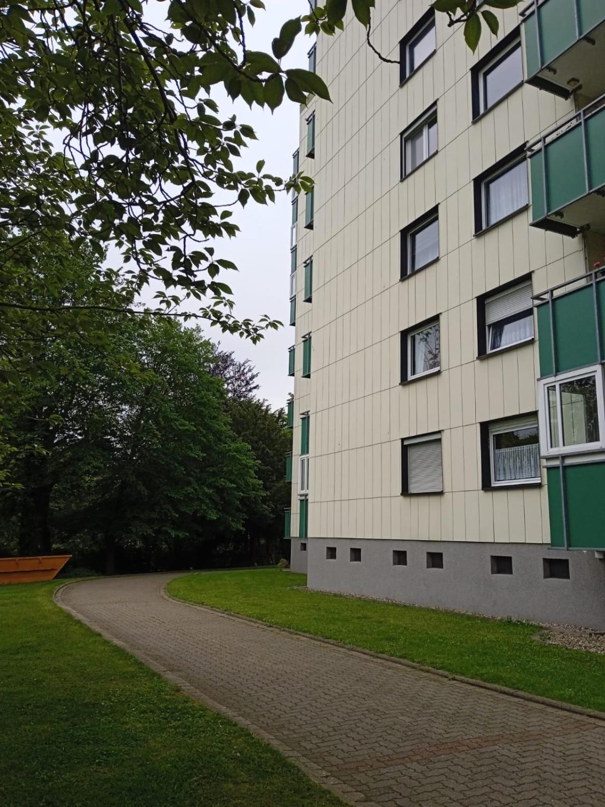 Apartment with Balcony photo 3