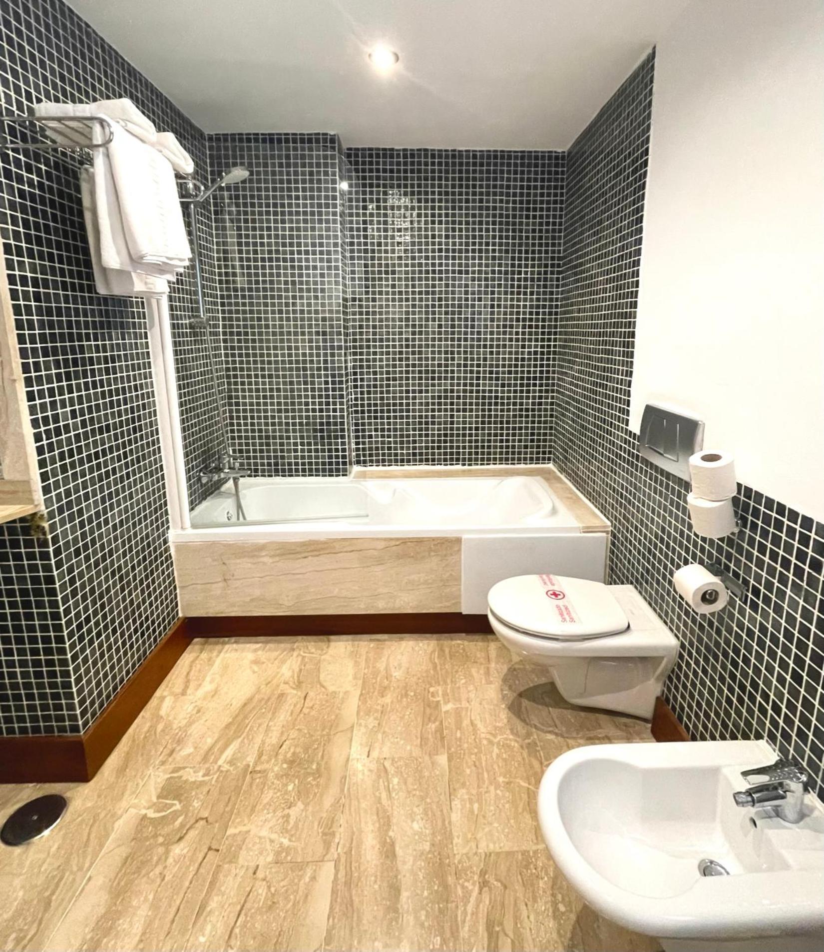 Superior Double Room - Photo 14