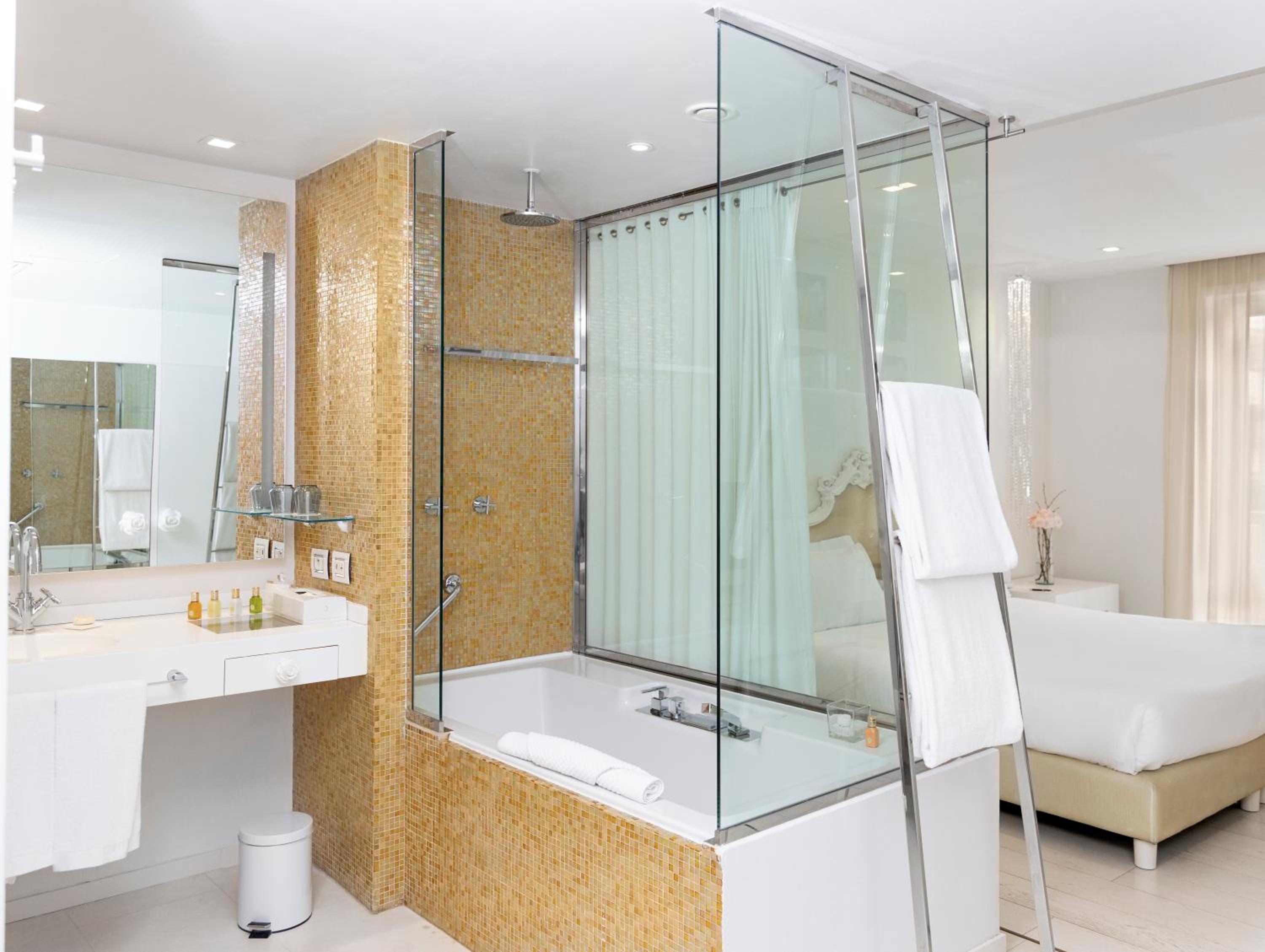 Exclusive Double or Twin Room  - Free Spa Access - Photo 4