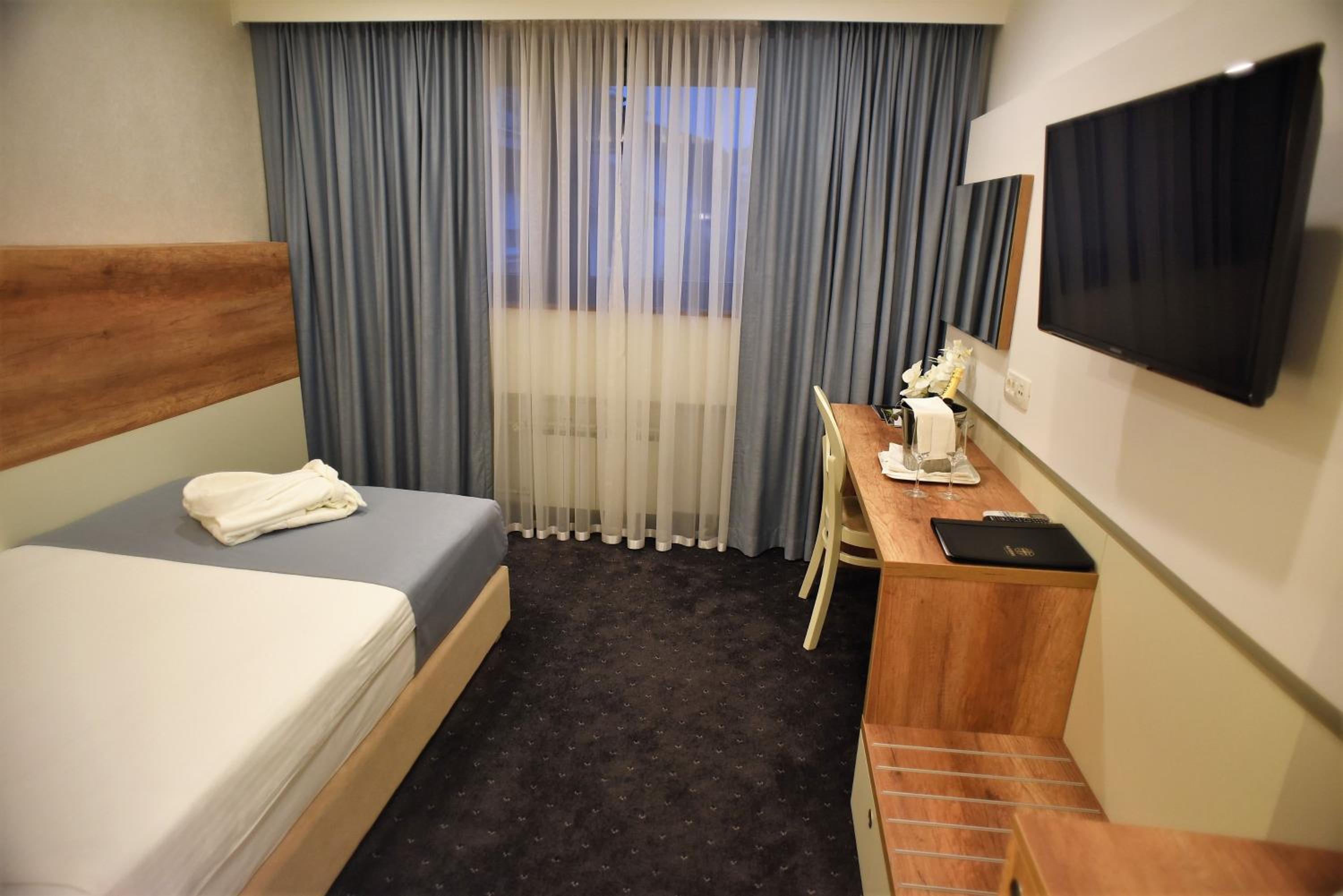 Standard Single Room photo 3