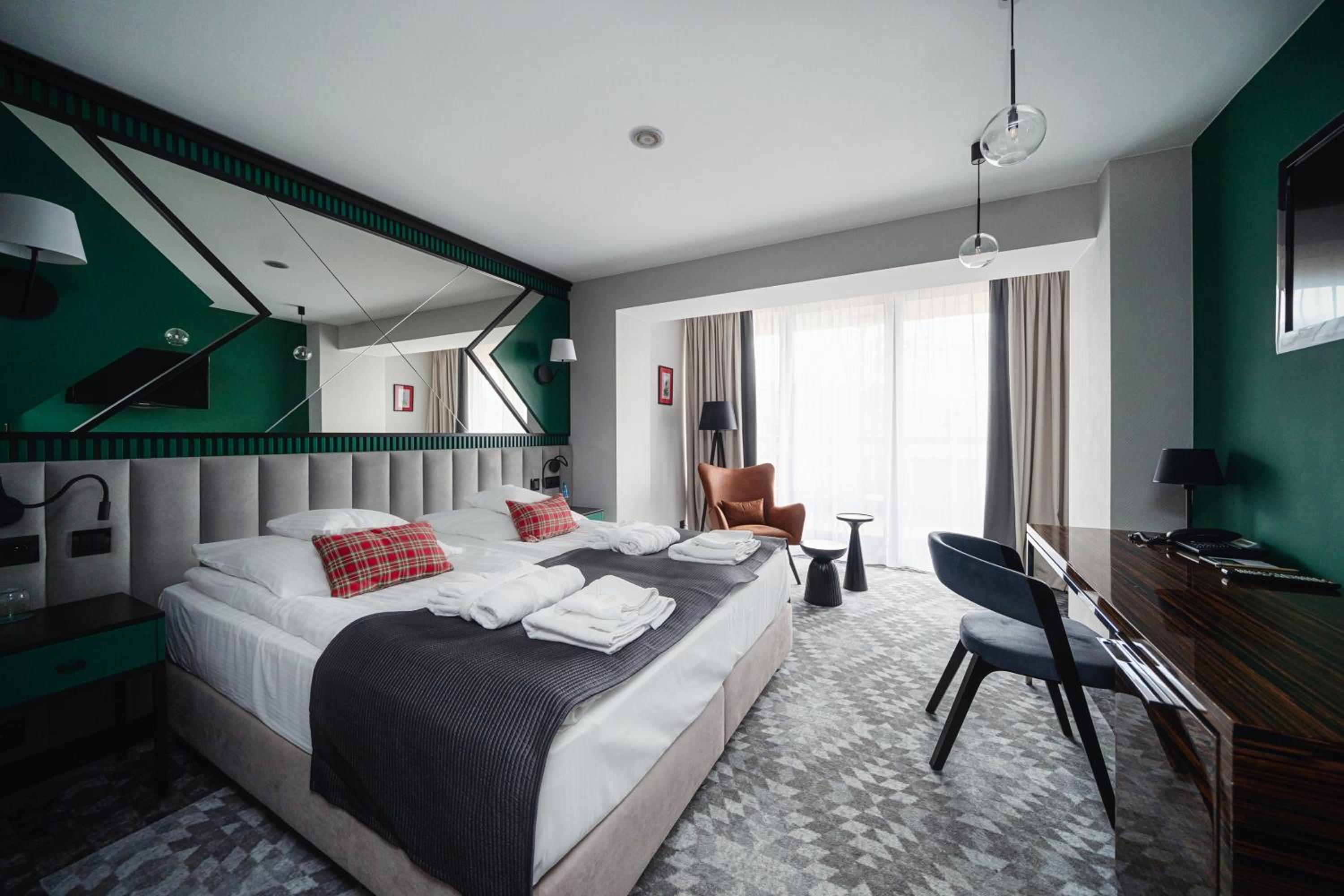 Deluxe Plus Room with View and Balcony - Photo 1