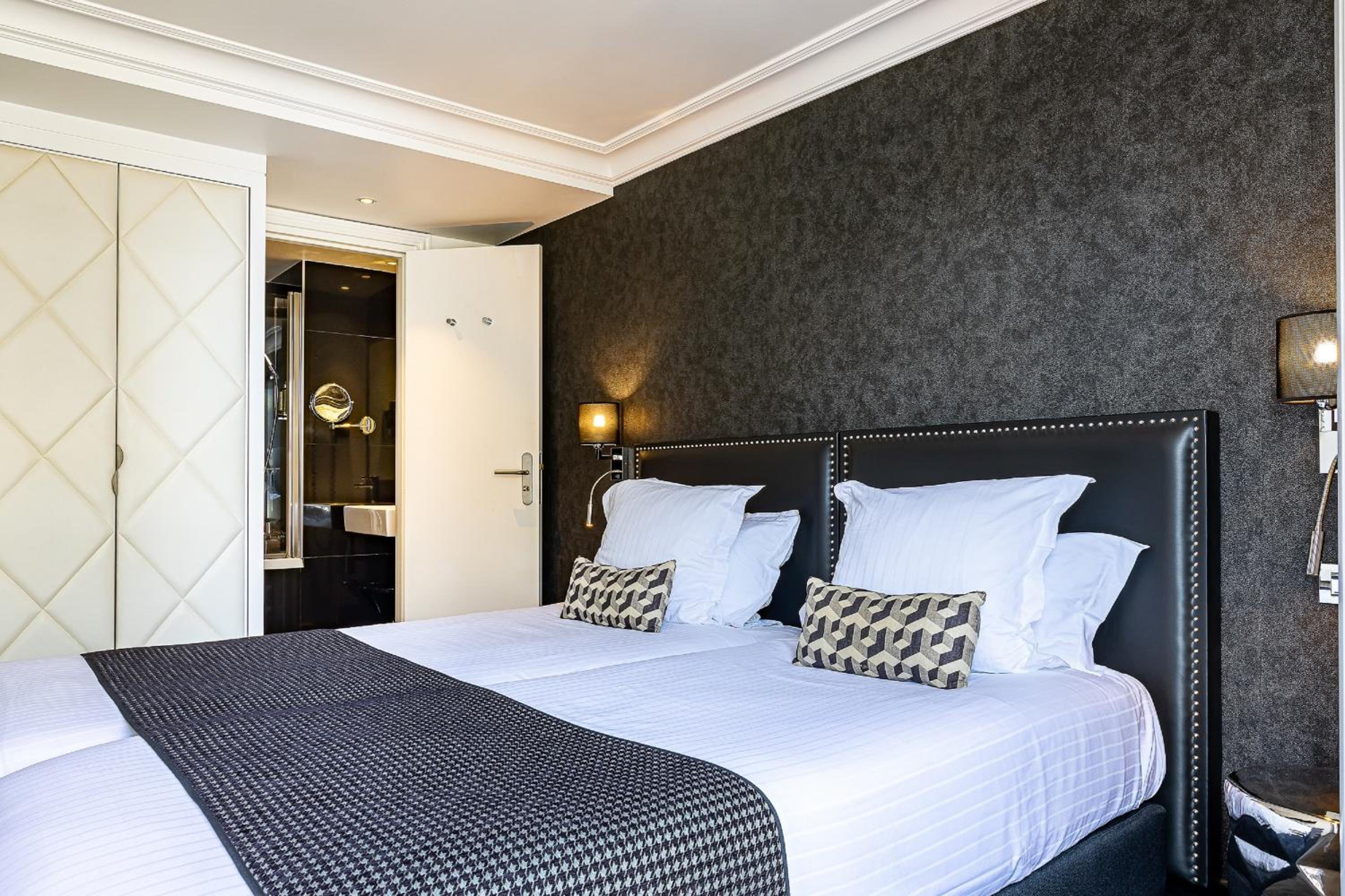 Standard Twin Room photo 1