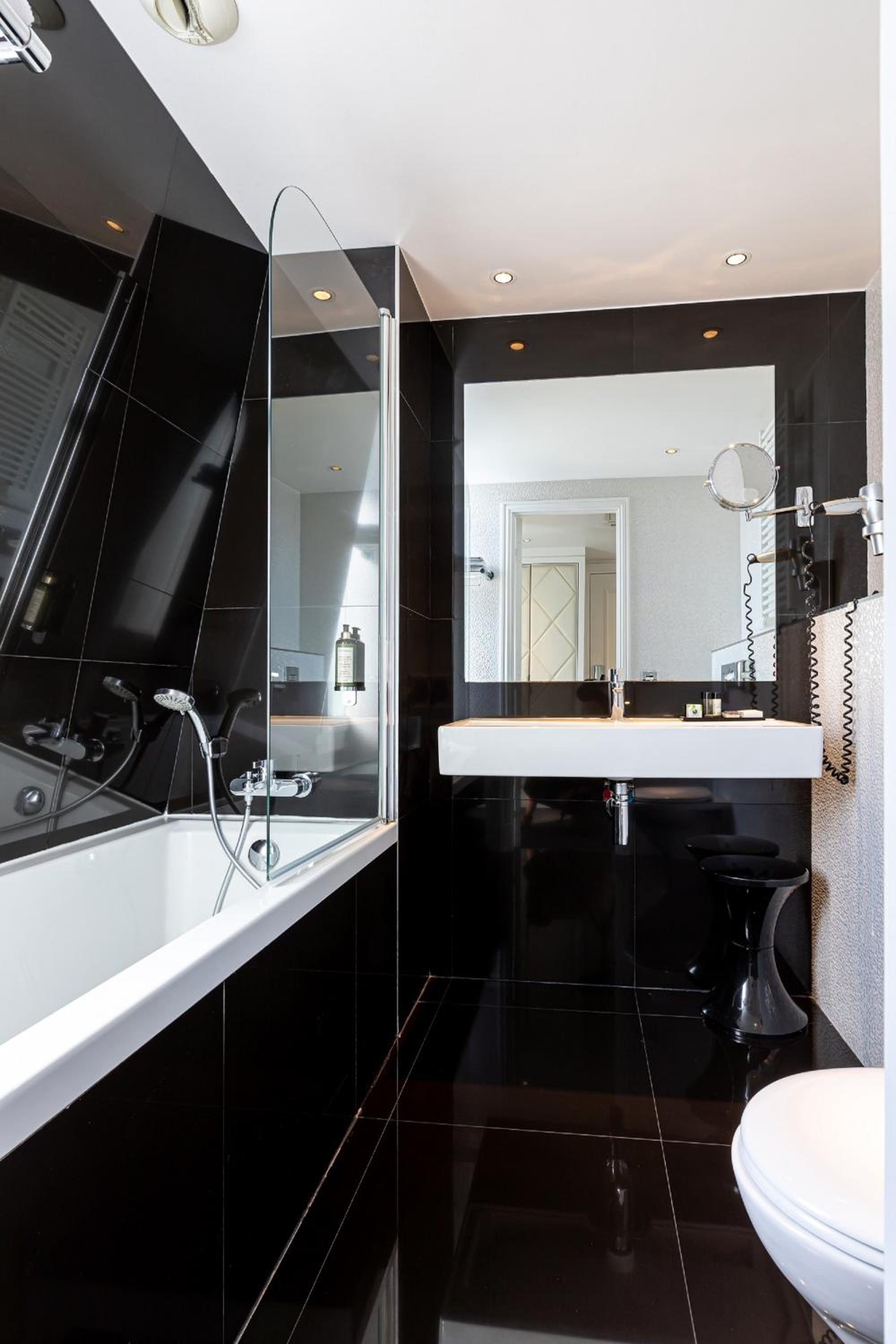 Executive King Room photo 2